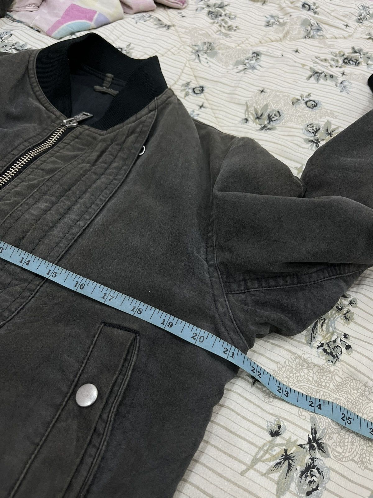 R.Newbold Q. R NEWBOLD HYPEBEAST BOMBER JACKET Size US S / EU 44-46 / 1 - 11 Thumbnail
