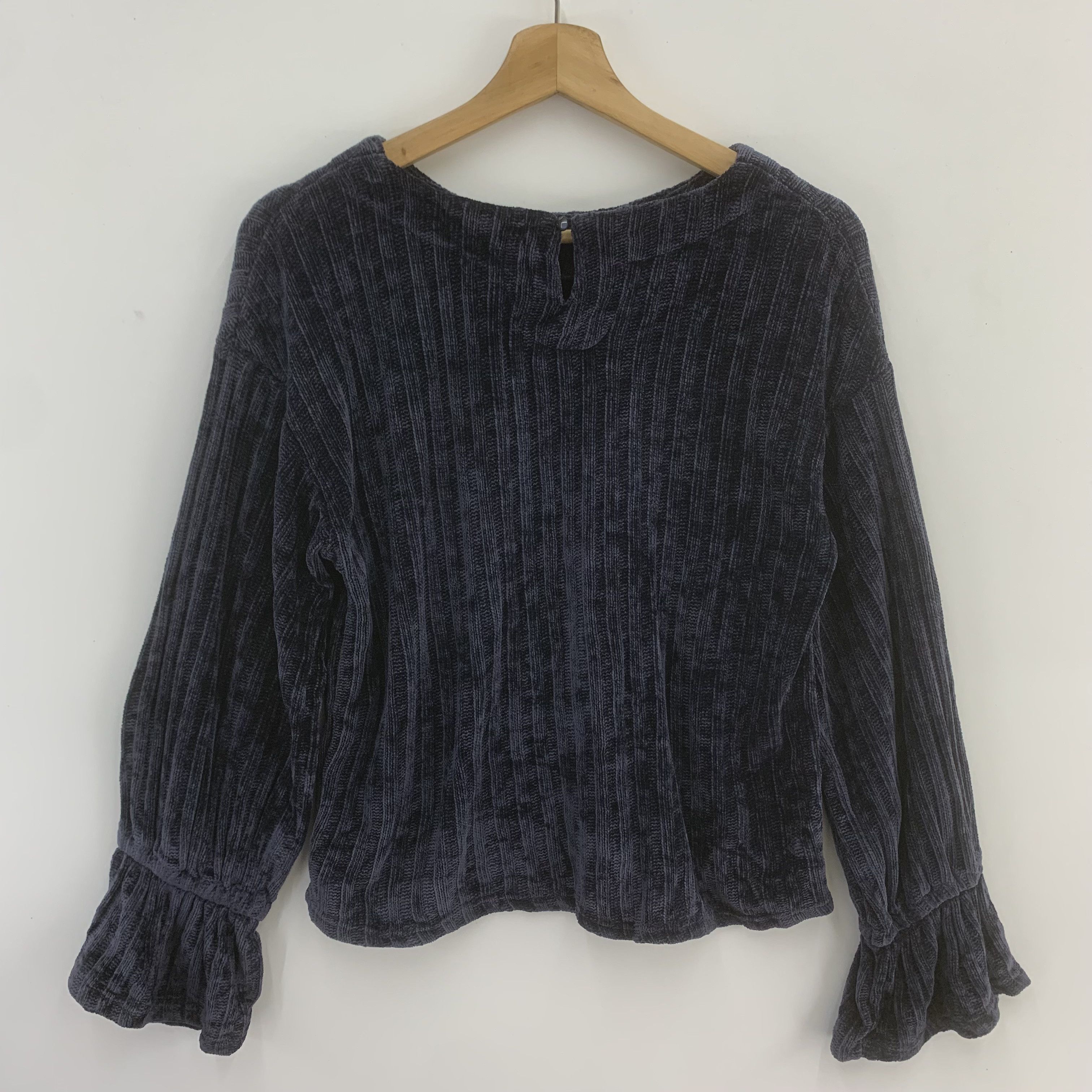 Japanese Brand Holiday Holic Knit Sweater Size US M / EU 48-50 / 2 - 2 Thumbnail