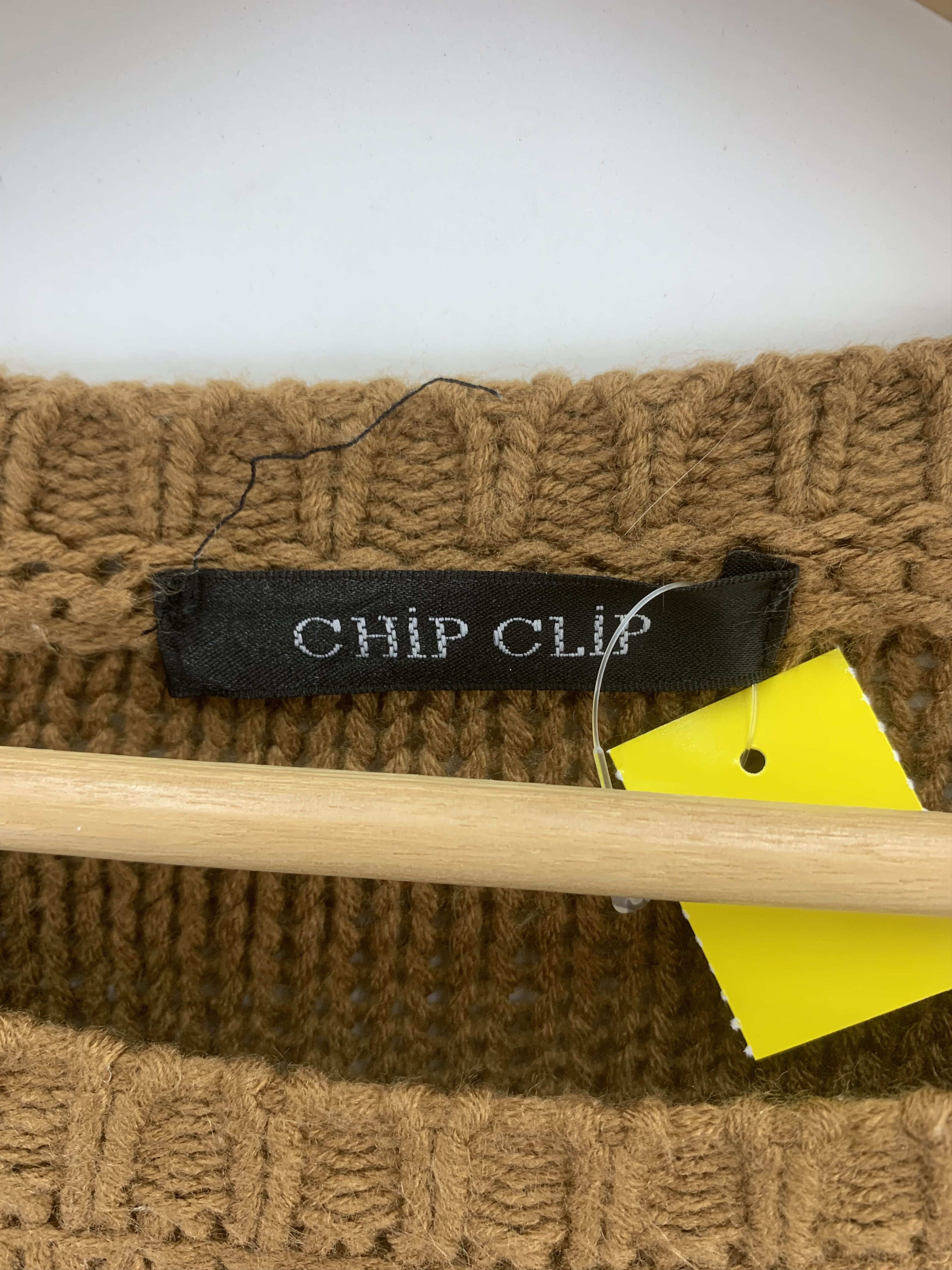 Japanese Brand Chip Clip Vintage Japan Wool Cable Knit Sweater Size US L / EU 52-54 / 3 - 3 Thumbnail