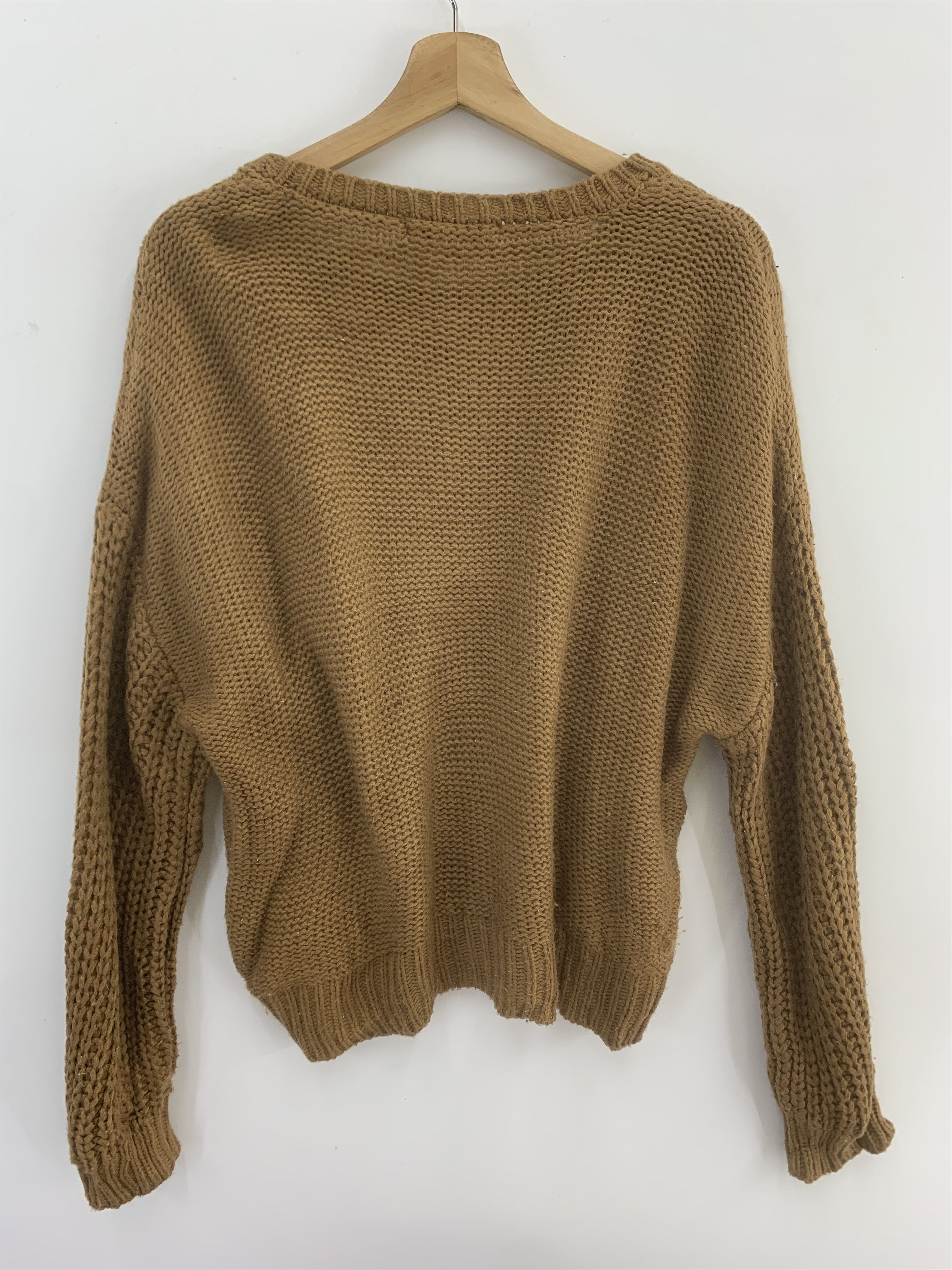 Japanese Brand Chip Clip Vintage Japan Wool Cable Knit Sweater Size US L / EU 52-54 / 3 - 2 Thumbnail