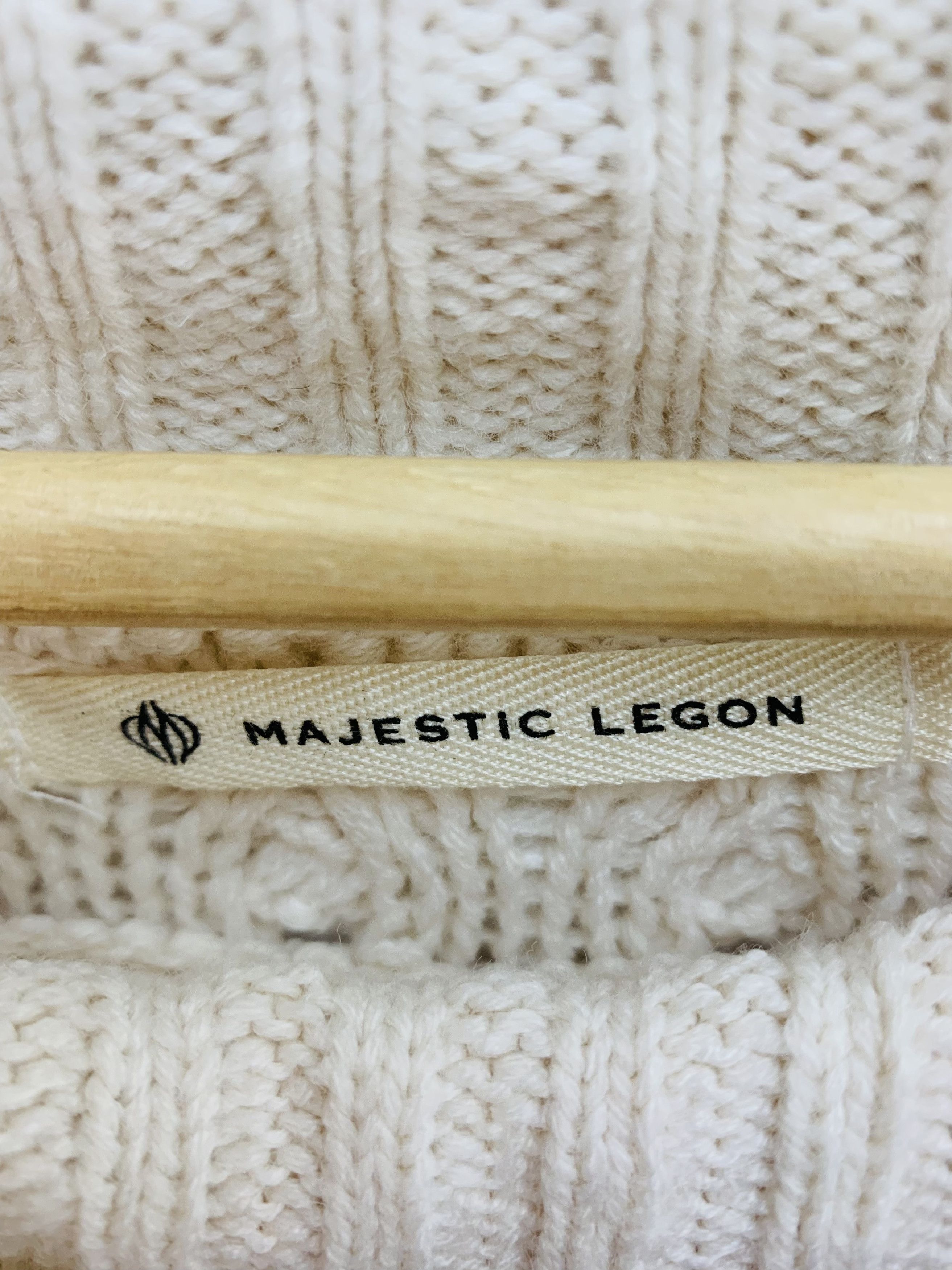 Aran Isles Knitwear Majestic Legon Wool Blend Cable Knit Sweater Size US M / EU 48-50 / 2 - 4 Thumbnail