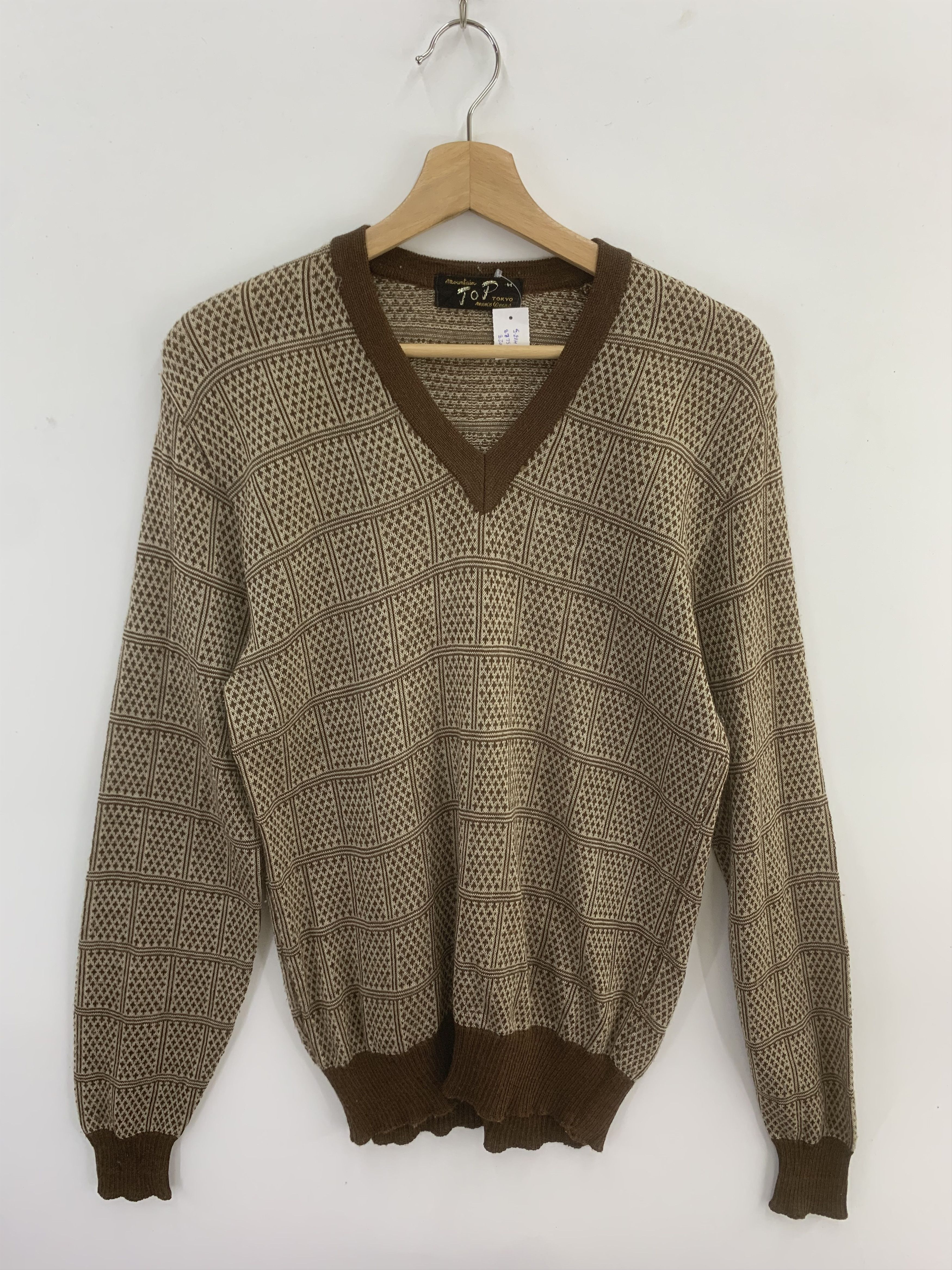 Japanese Brand × Vintage Top Tokyo Wool Knit Menswear Sweater Knitwear V Neck Size US M / EU 48-50 / 2 - 1 Thumbnail