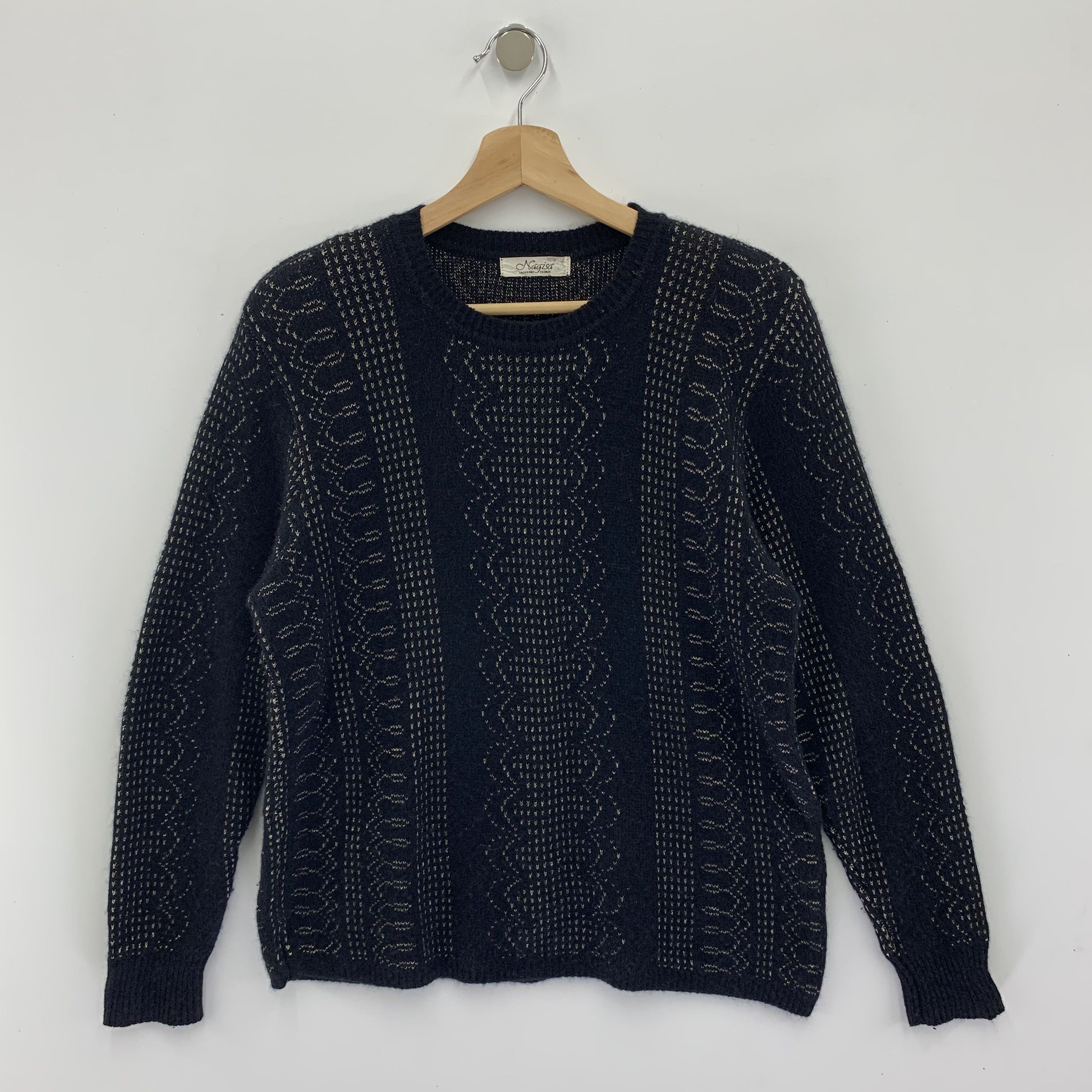 Aran Isles Knitwear Vintage Nagisa Wool Knit Sweater Ladies Knitwear Size ONE SIZE - 1 Thumbnail