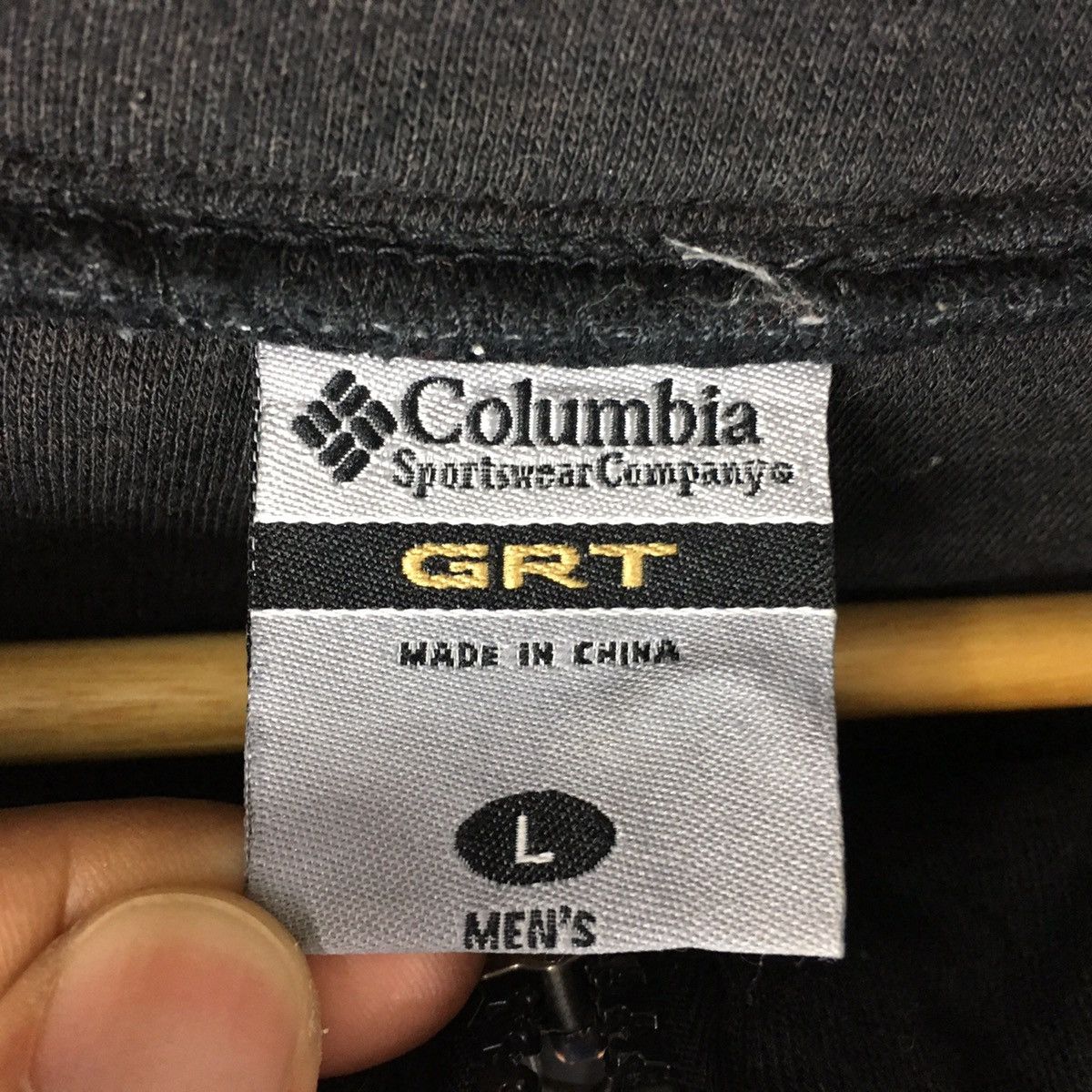 Vintage COLUMBIA GRT SPORTSWEAR Double Pocket Outdoor Sweatshirt Size US L / EU 52-54 / 3 - 3 Thumbnail