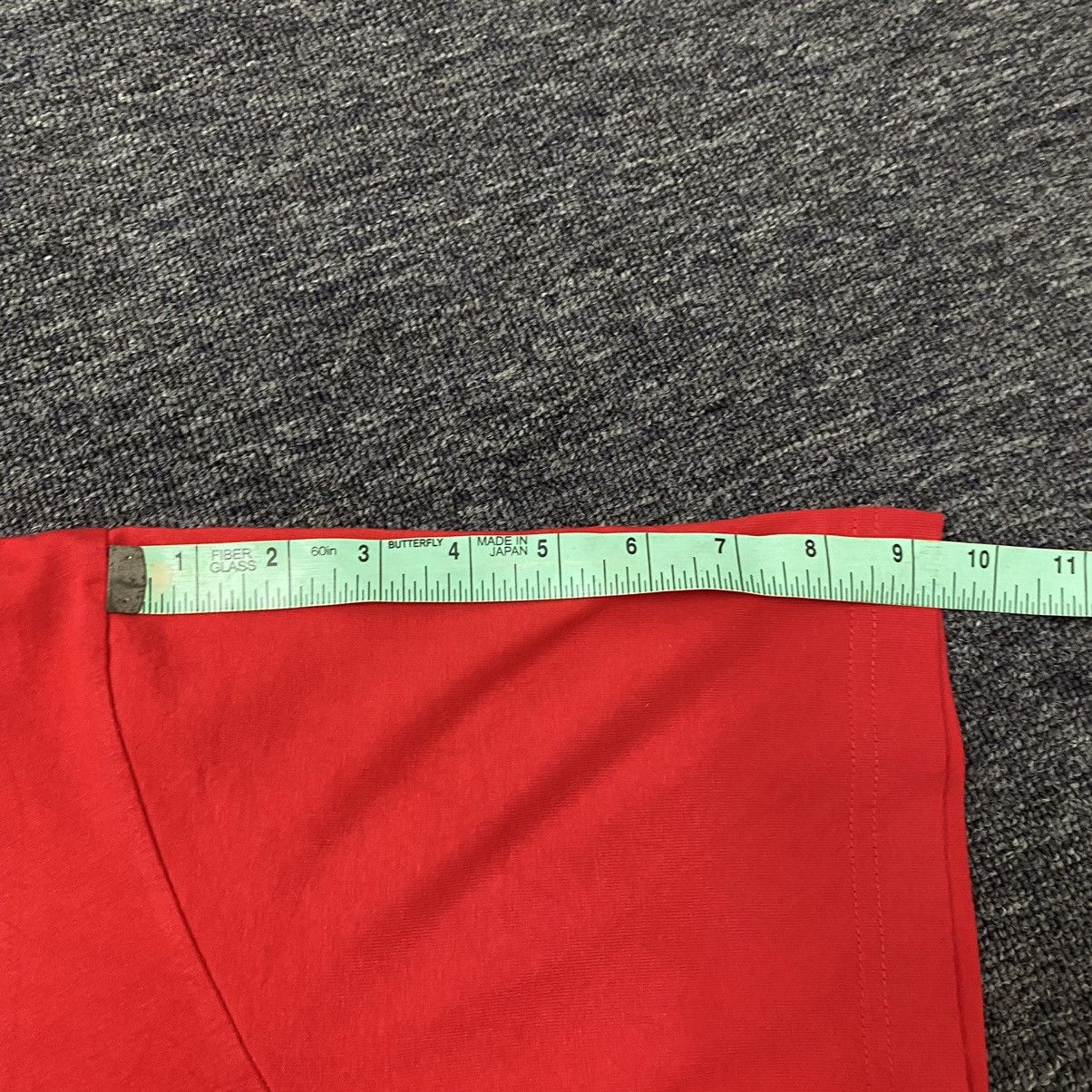 Kaws × Uniqlo Kaws Collaboration Big Spellout Tees Size US XL / EU 56 / 4 - 10 Thumbnail