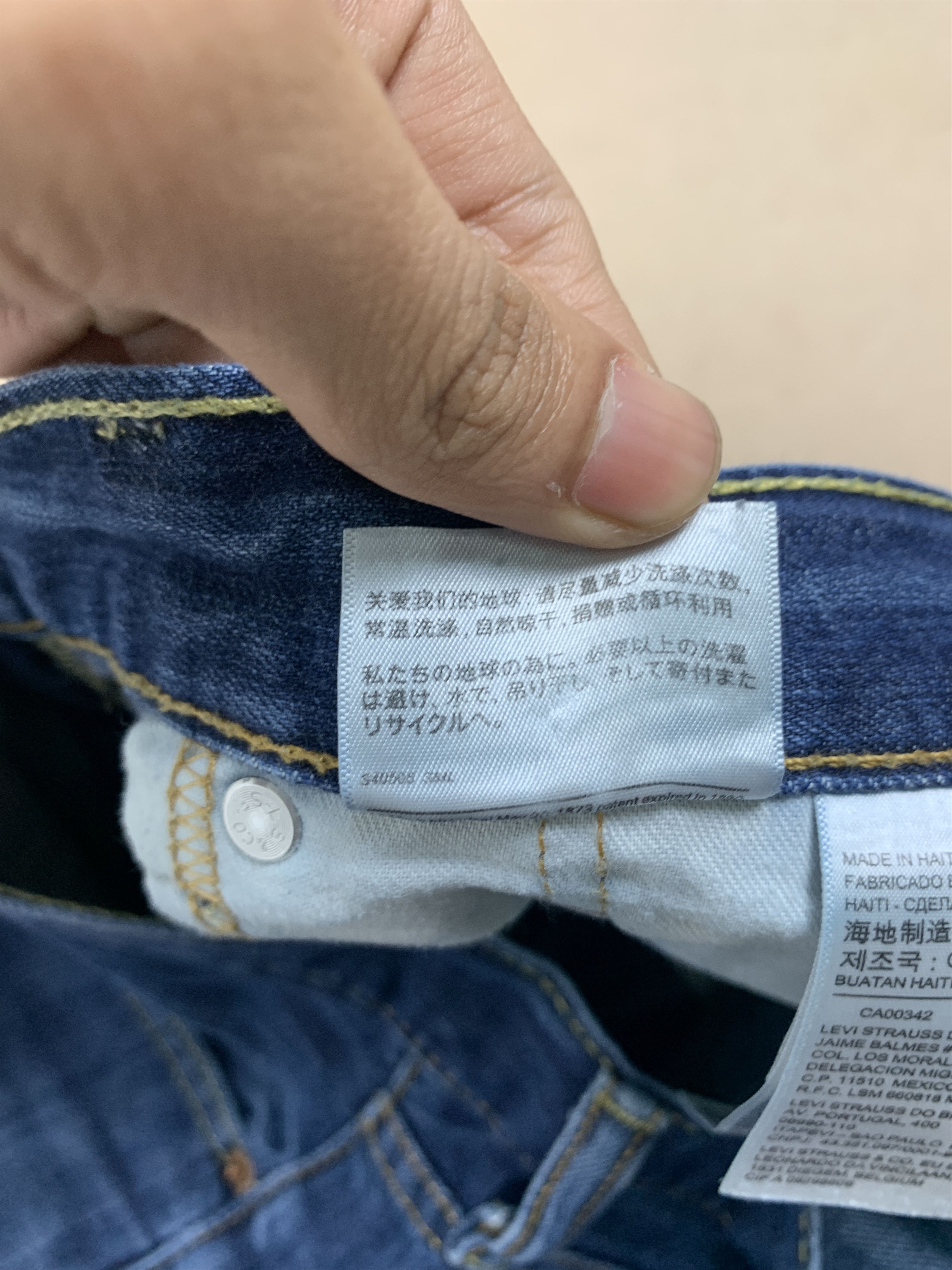 Levi's Vintage Levis 514 Straight Cut Faded Blue Jeans Size US 31 - 14 Thumbnail