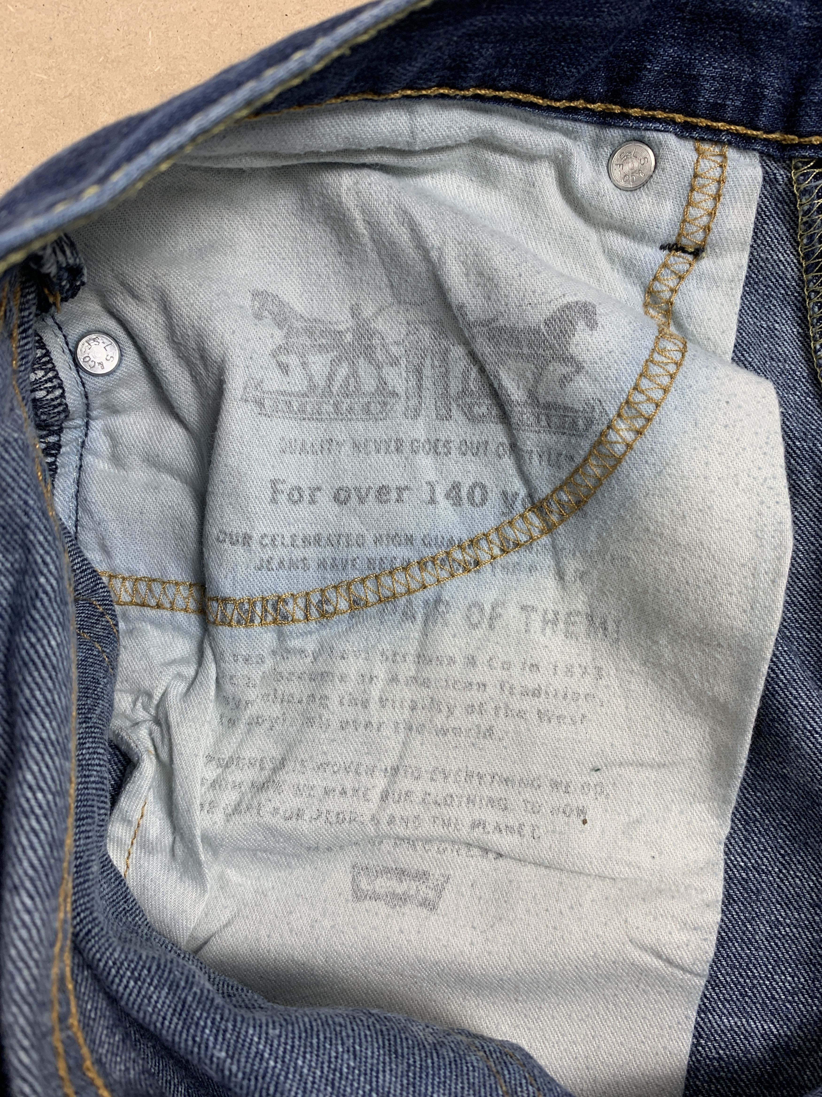 Levi's Vintage Levis 514 Straight Cut Faded Blue Jeans Size US 31 - 12 Thumbnail