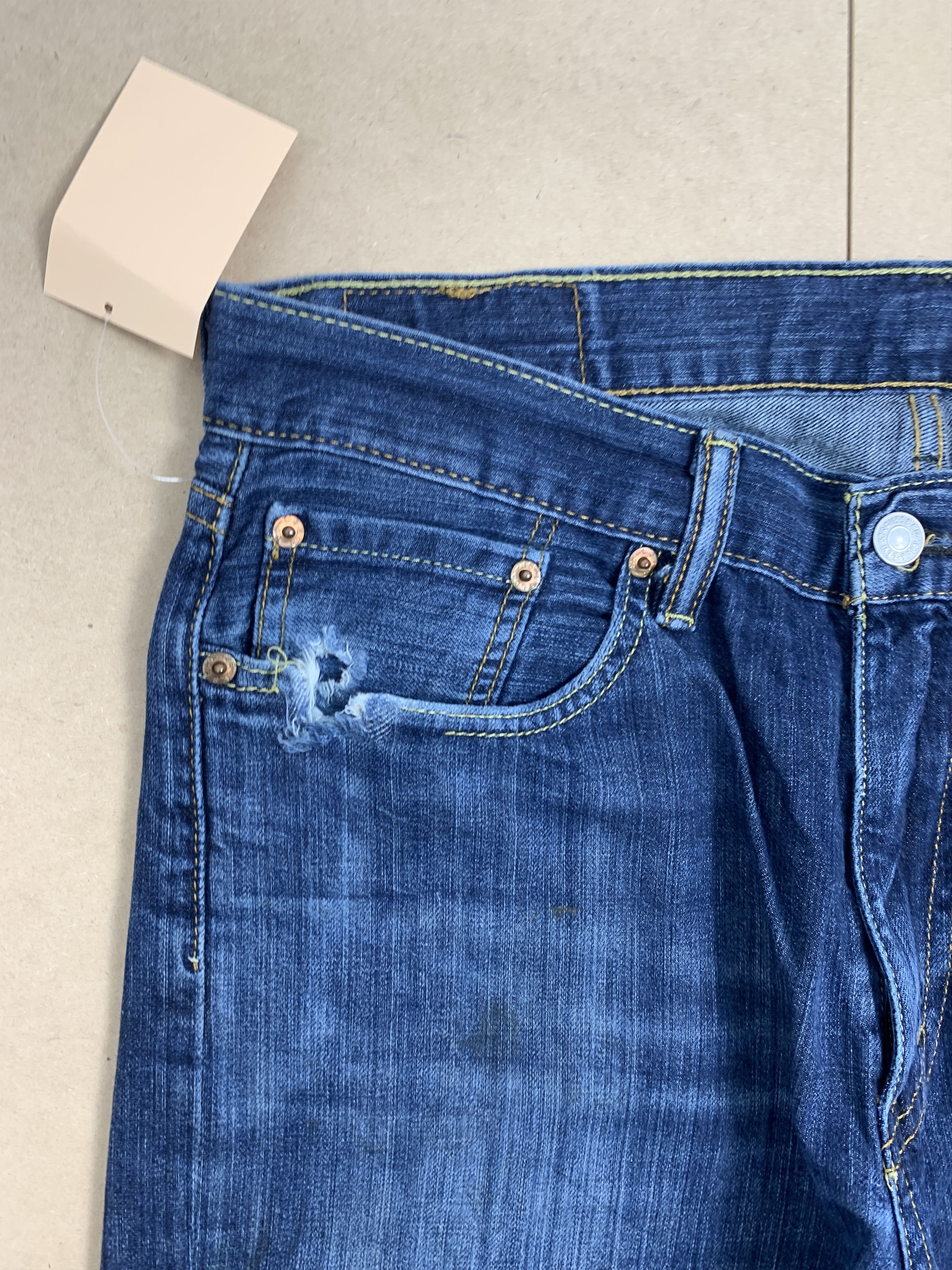 Levi's Vintage Levis 514 Straight Cut Faded Blue Jeans Size US 31 - 6 Thumbnail