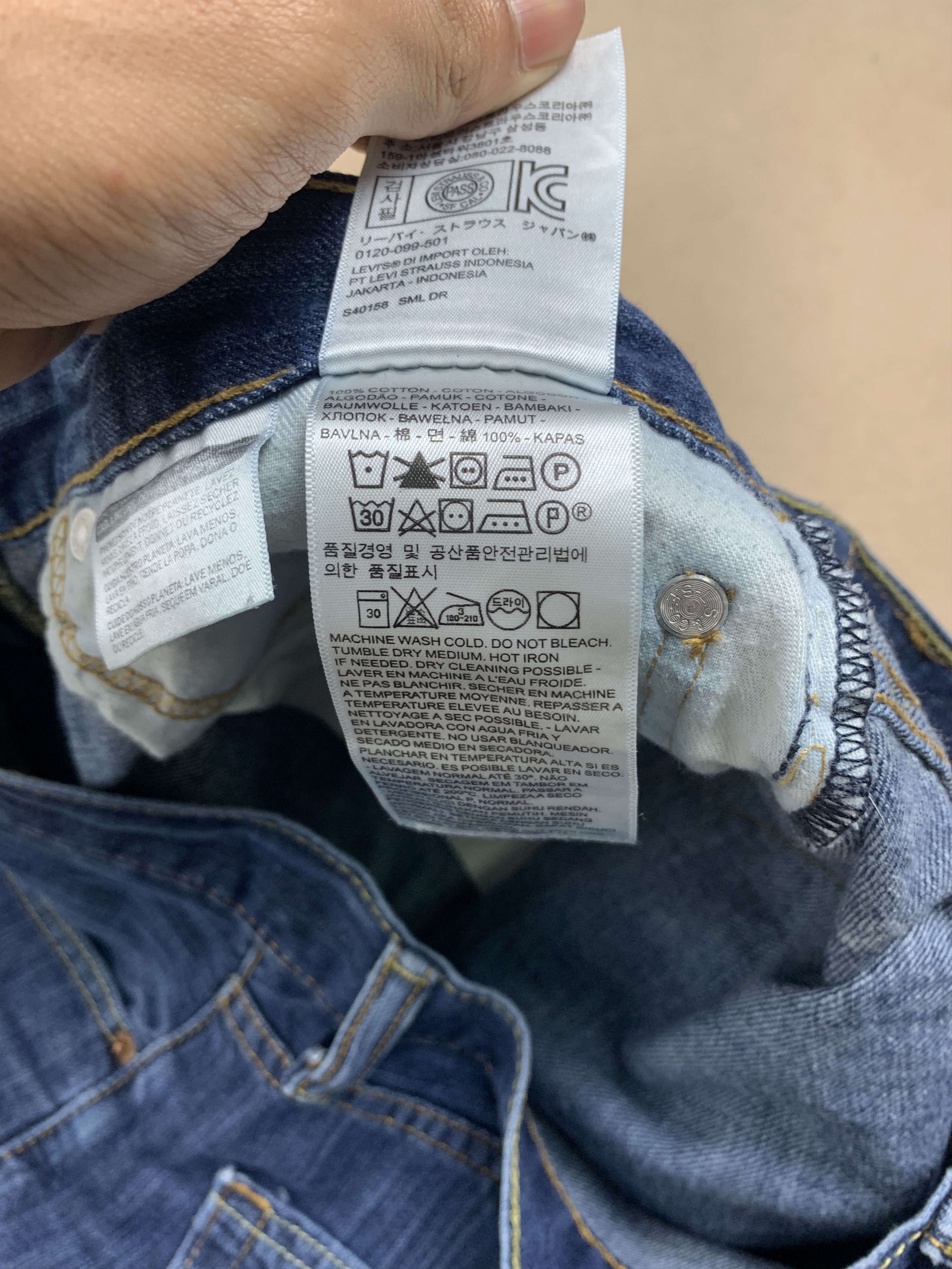 Levi's Vintage Levis 514 Straight Cut Faded Blue Jeans Size US 31 - 16 Thumbnail