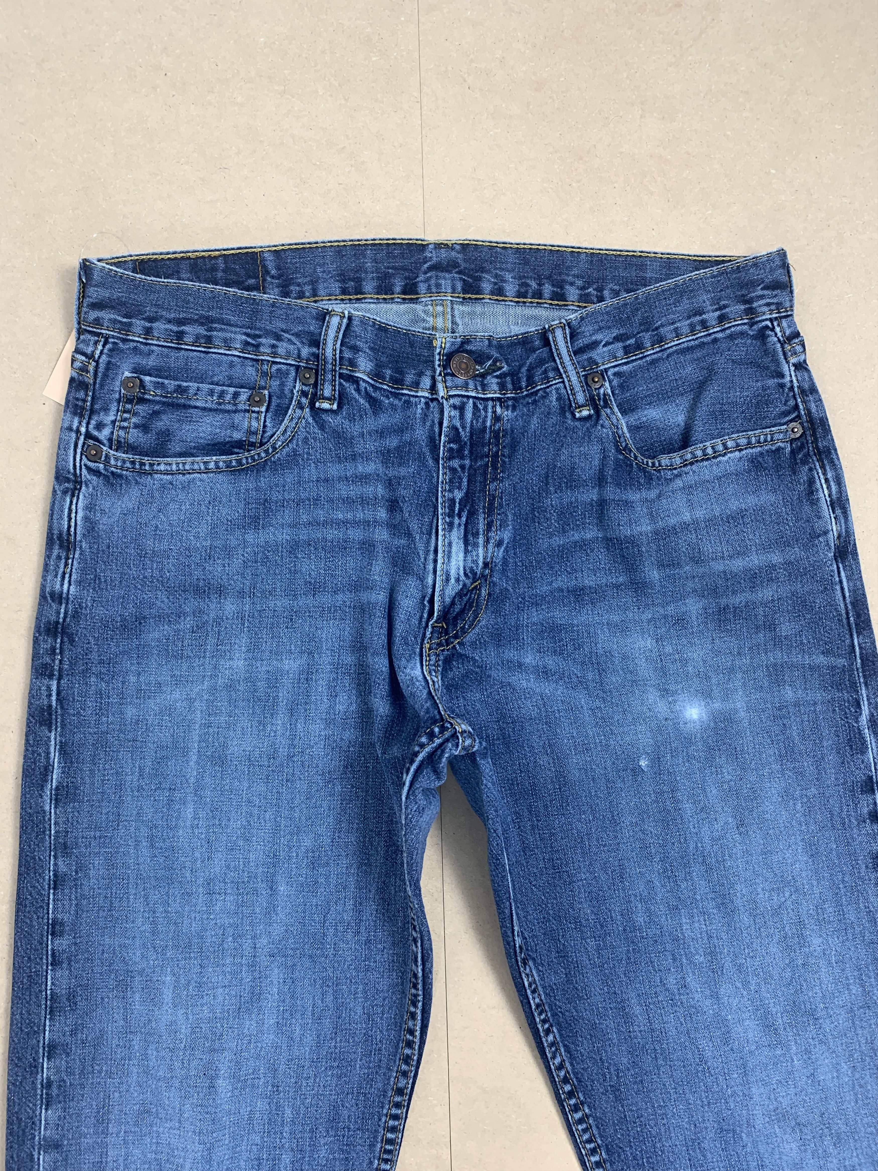 Levi's Vintage Levis 514 Straight Cut Faded Blue Jeans Size US 33 - 2 Thumbnail