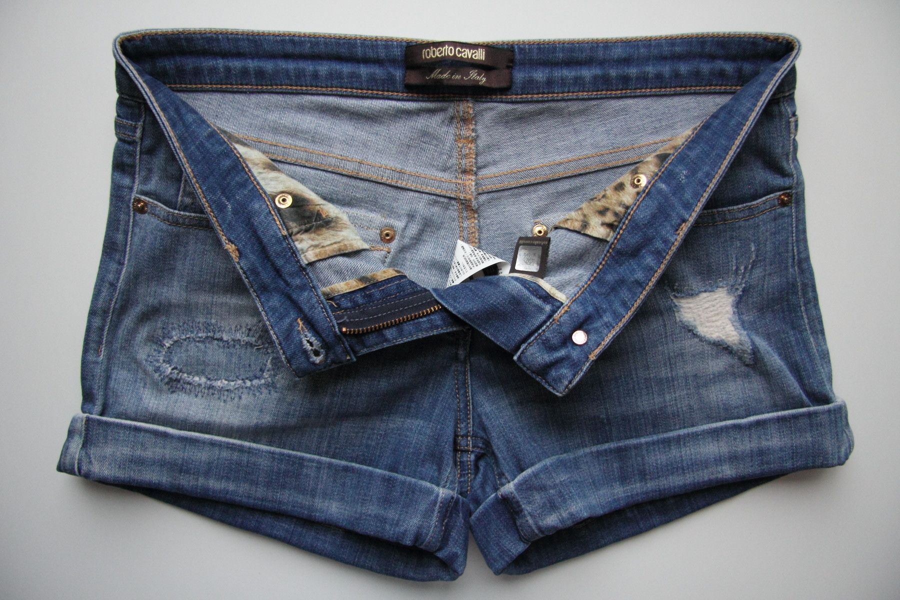 Roberto Cavalli ROBERTO CAVALLI DENIM SHORTS WITH SILK BELT SIZE 42 Size 30" / US 8 / IT 44 - 6 Thumbnail