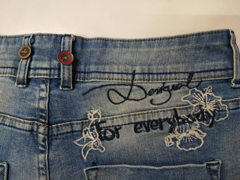 Desigual Rare Desigual Embroidered Denim Size US 28 / EU 44 - 5 Thumbnail