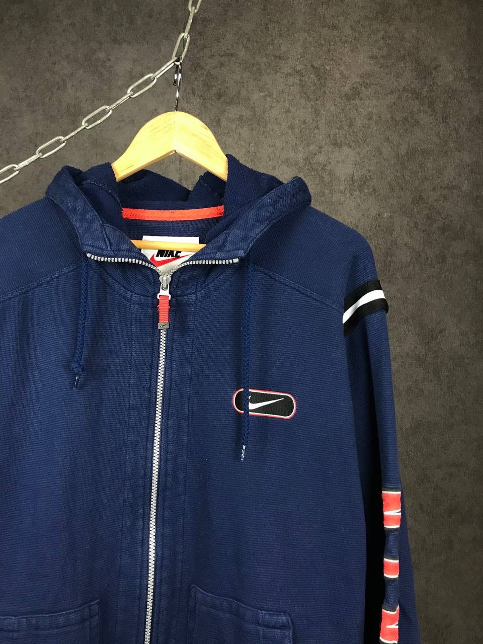 Nike Nike swoosh streetwear vintage zip hoodie Size US M / EU 48-50 / 2 - 2 Thumbnail