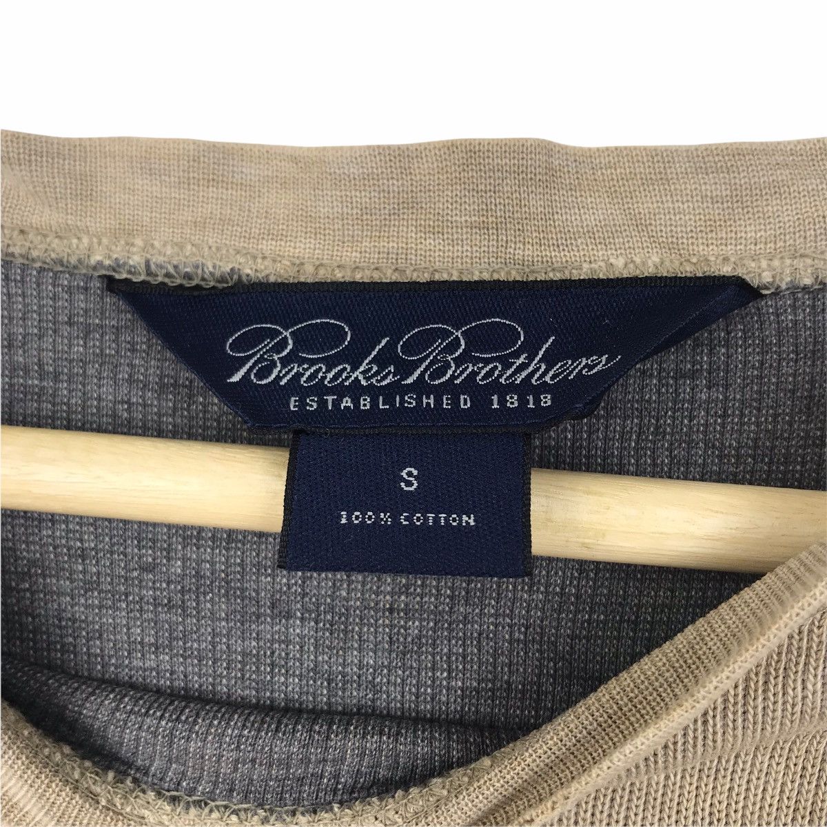 Brooks Brothers BROOKS BROTHER Small Logo Sand Sweatshirt Size US S / EU 44-46 / 1 - 4 Thumbnail