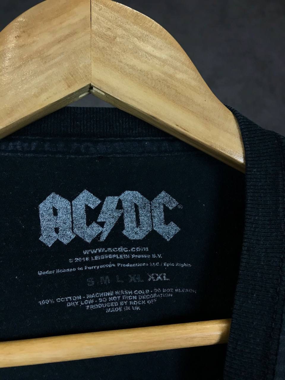 AC/DC × Band Tees × Vintage AC/DC vintage rock band tee Size US XXL / EU 58 / 5 - 3 Thumbnail