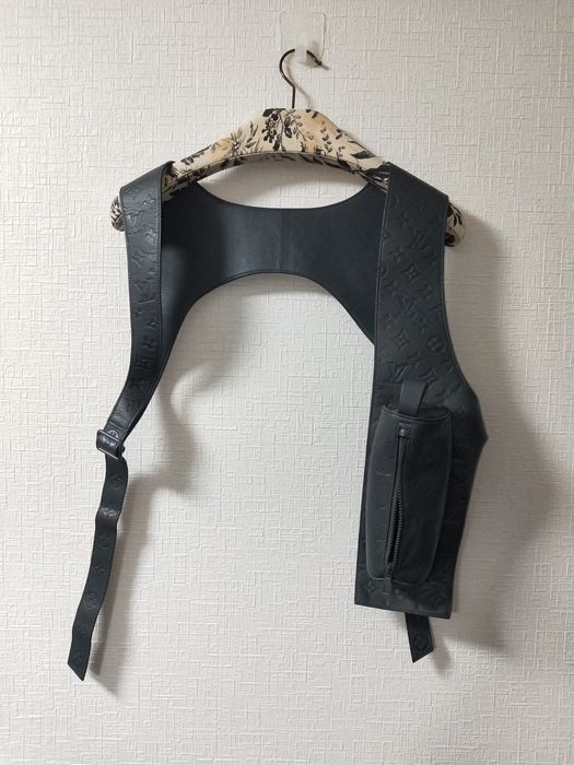 DIY Louis Vuitton Mid-Layer ( Harness )