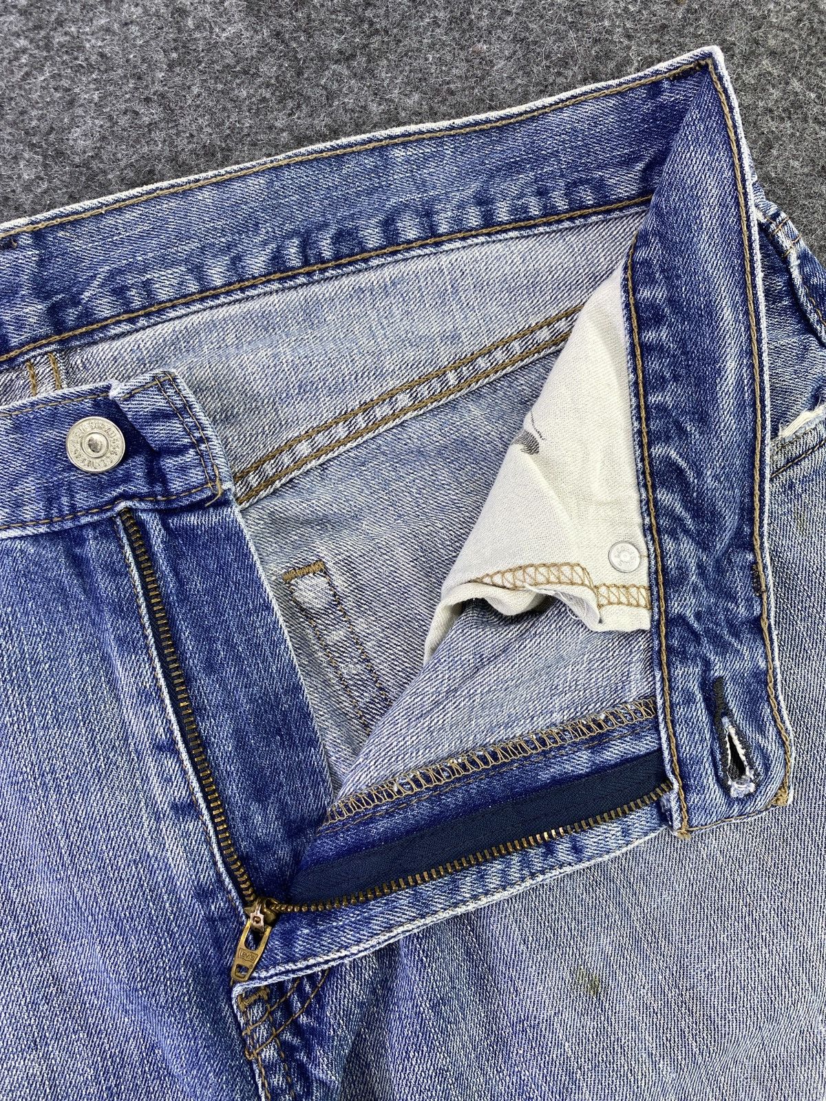 Jean VINTAGE LEVI'S 559 DISTRESSED BLUE WASH JEANS - J537 Size US 35 - 5 Thumbnail