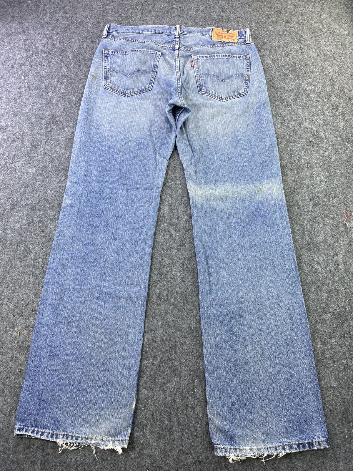 Jean VINTAGE LEVI'S 559 DISTRESSED BLUE WASH JEANS - J537 Size US 35 - 4 Thumbnail