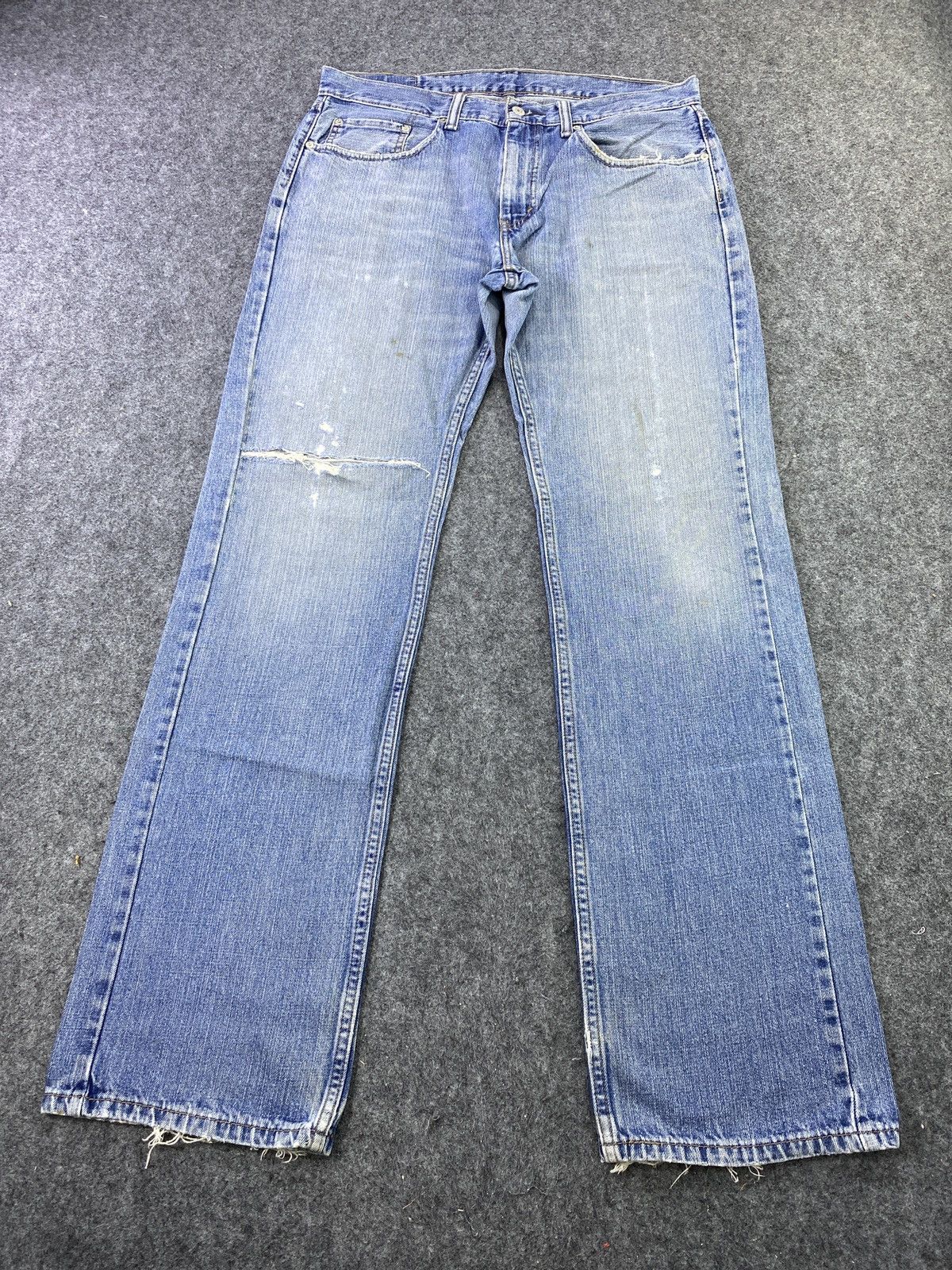 Jean VINTAGE LEVI'S 559 DISTRESSED BLUE WASH JEANS - J537 Size US 35 - 2 Thumbnail