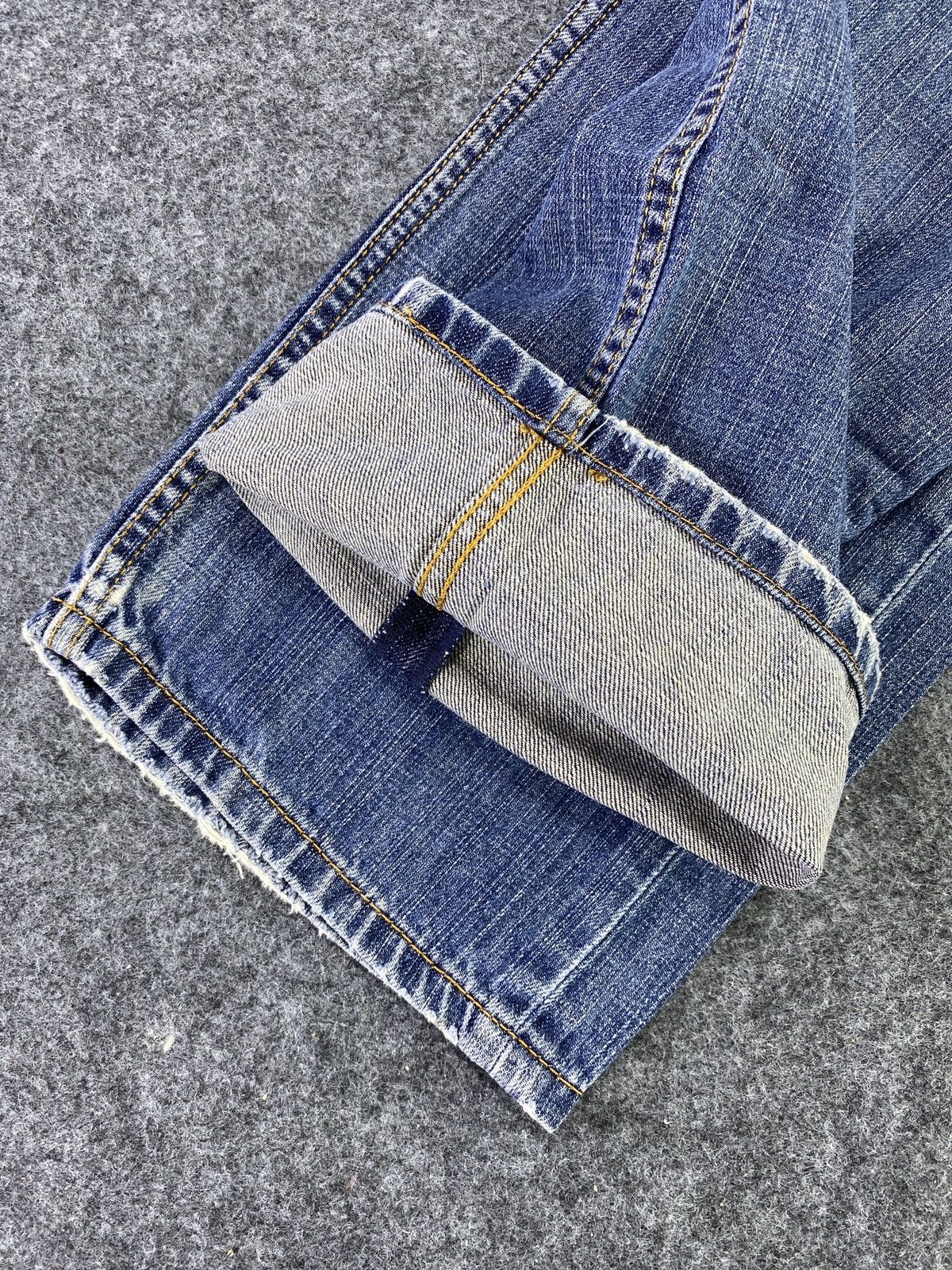 Jean Vintage Levis 559 Distress Blue wash Jeans - J538 Size US 35 - 8 Thumbnail