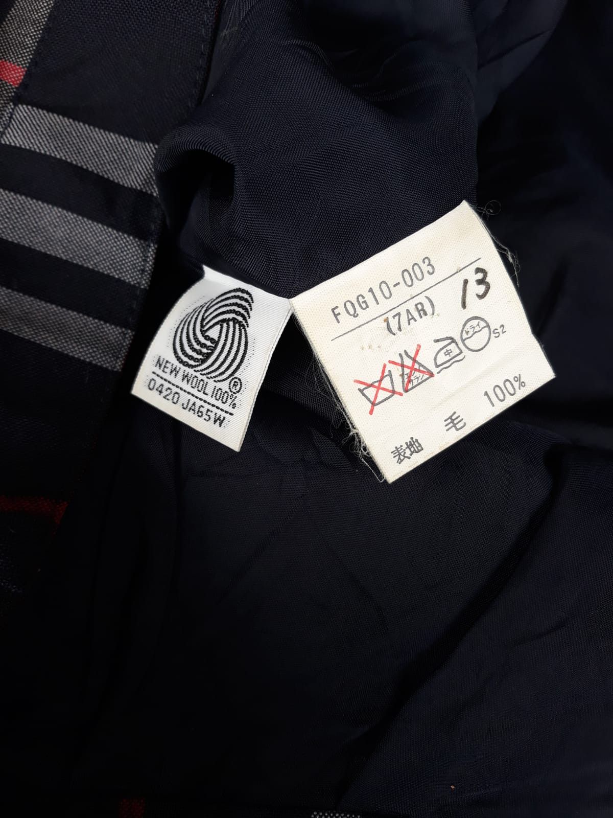 Burberry Burberry short pants Size US 26 / EU 42 - 8 Thumbnail