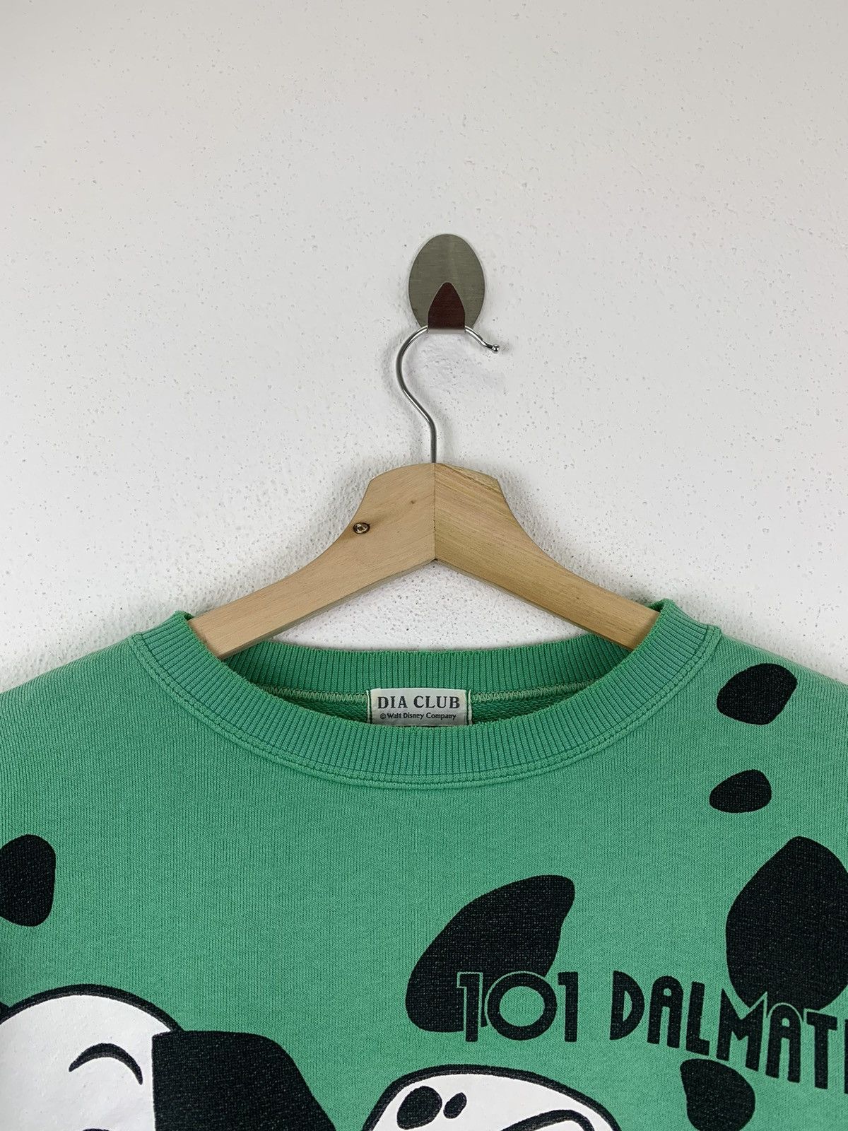 Disney VINTAGE 80’s 101 DALMATIANS WALT DISNEY SWEATSHIRT Size US M / EU 48-50 / 2 - 4 Thumbnail