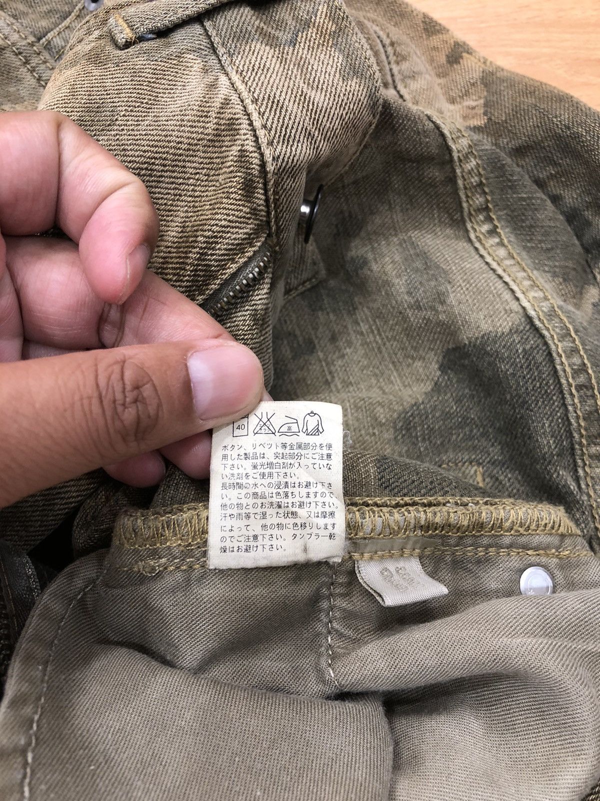 Japanese Brand Uniqlo Camo Full Print Jeans Distressed Jeans Size US 28 / EU 44 - 7 Thumbnail