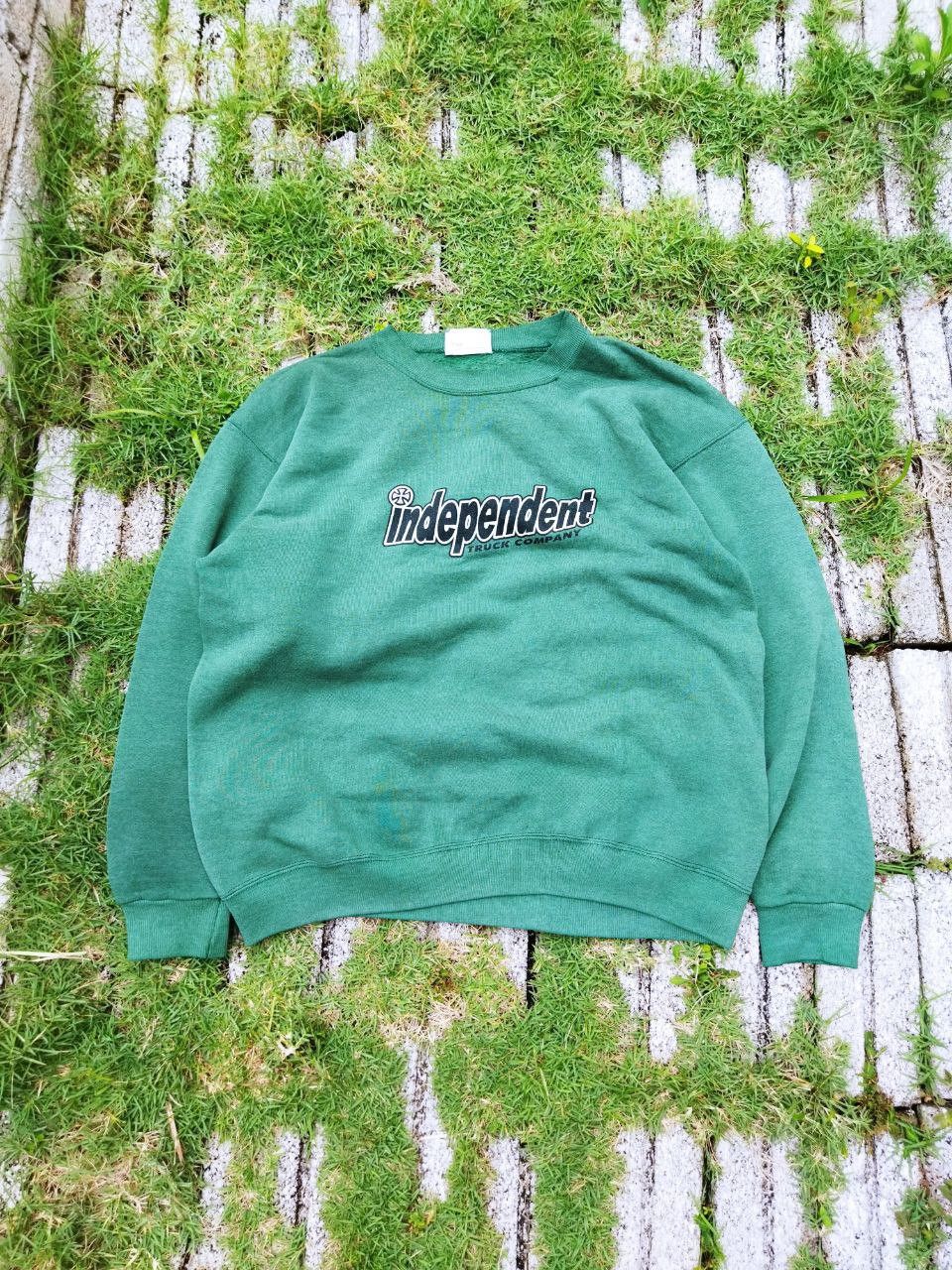 Independent Truck Co. Vintage Independent Truck Spell Out Crewneck - Size L Size US L / EU 52-54 / 3 - 1 Thumbnail