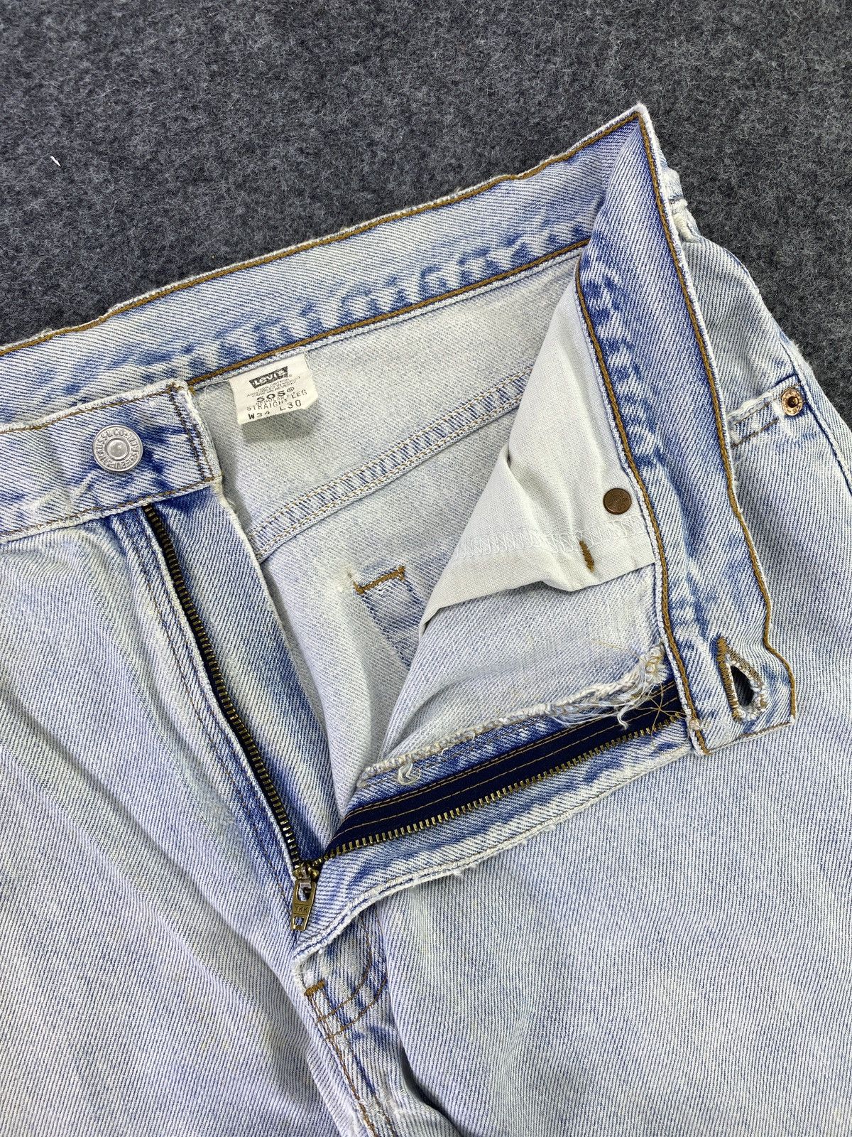 Jean 90s Vintage Levis 505 Faded Blue Jeans - J544 Size US 34 / EU 50 - 5 Thumbnail