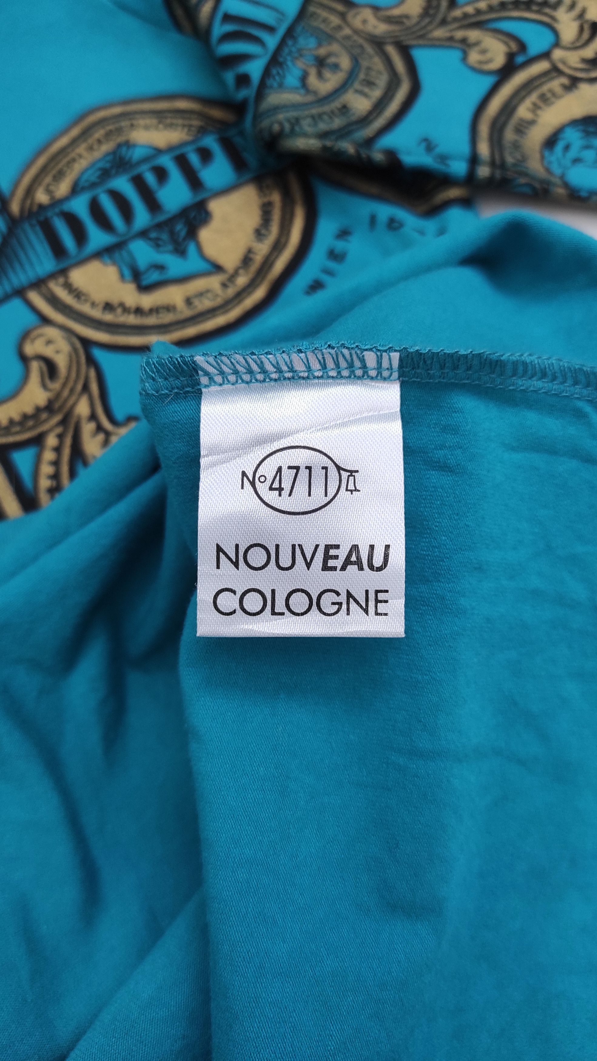 GLOCKENGASSE No. 4711 NOUVEAU COLOGNE PROMO TEE