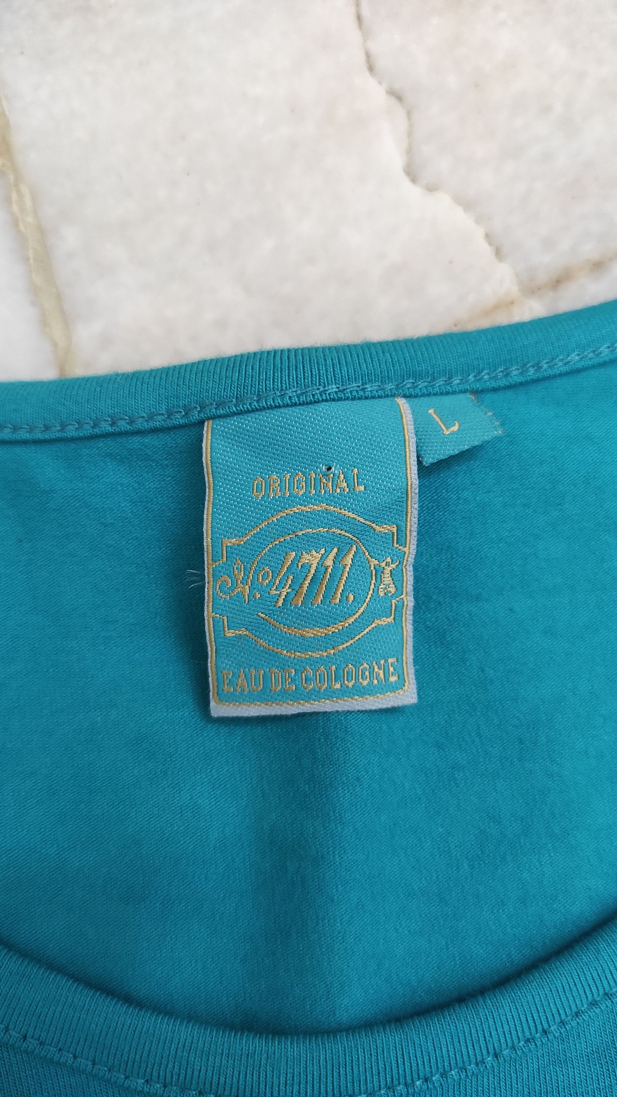 GLOCKENGASSE No. 4711 NOUVEAU COLOGNE PROMO TEE