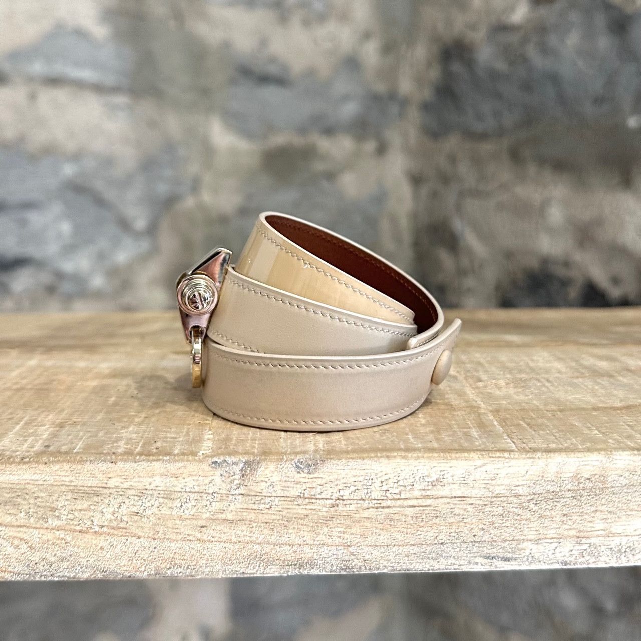 Givenchy Givenchy Beige Patent Leather Obsedia Triple Wrap Bracelet Size ONE SIZE - 4 Thumbnail