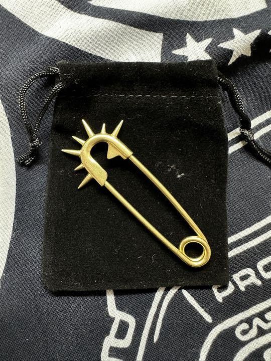 『Ground Y × CHAINSAW MAN PIN』 New CHAINSAW MAN x Ground Y Pin Yohji Yamamoto Collaboration