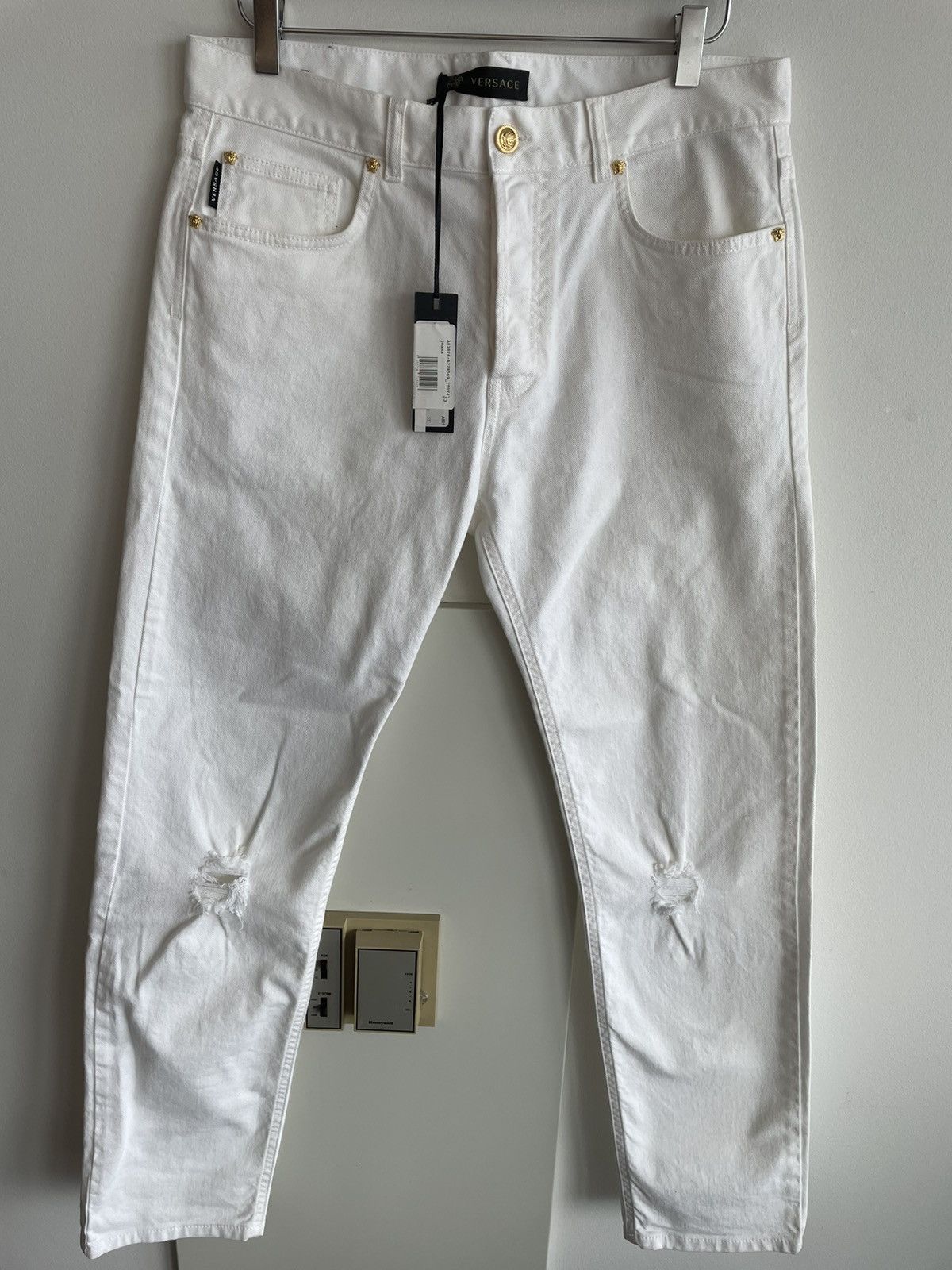 Versace Rare Brand New Super Runway Medusa Distressed Denim Jeans Size US 32 / EU 48 - 2 Thumbnail