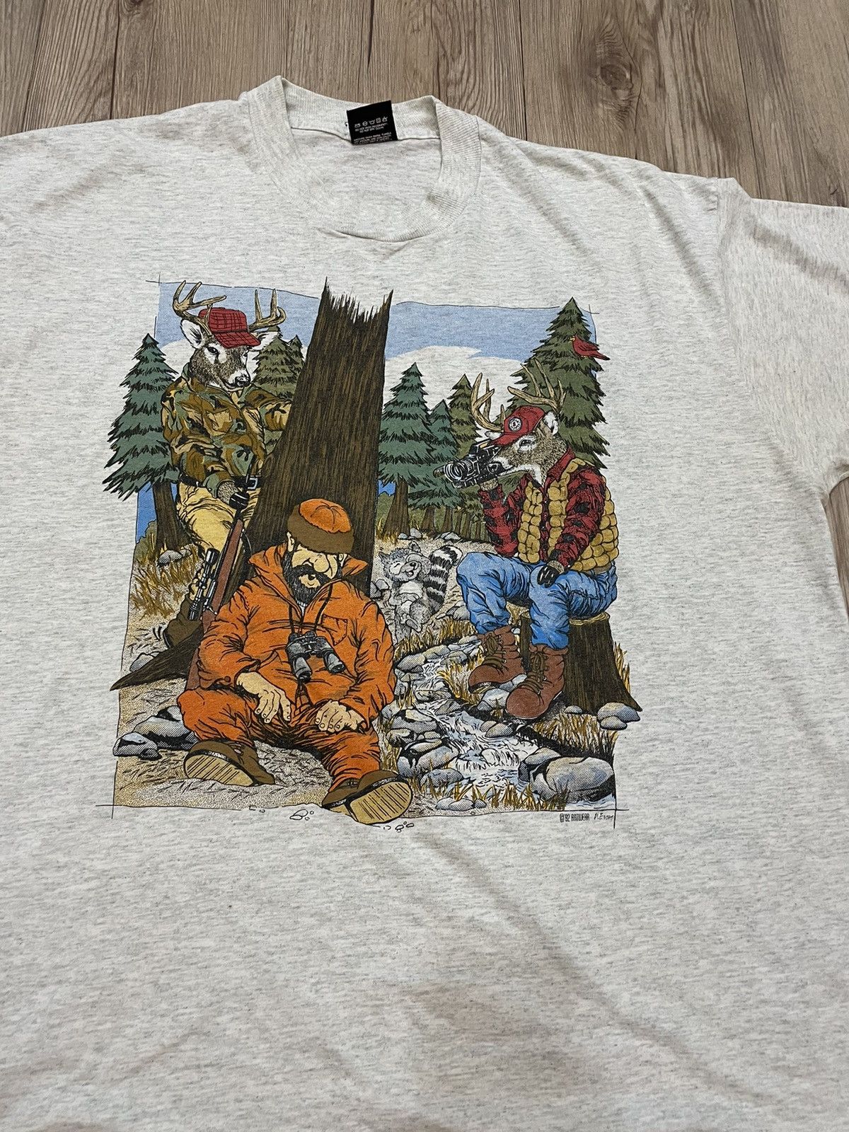 Vintage Vintage 90s Hunting T shirt Art Design T shirt Size US XXL / EU 58 / 5 - 1 Thumbnail