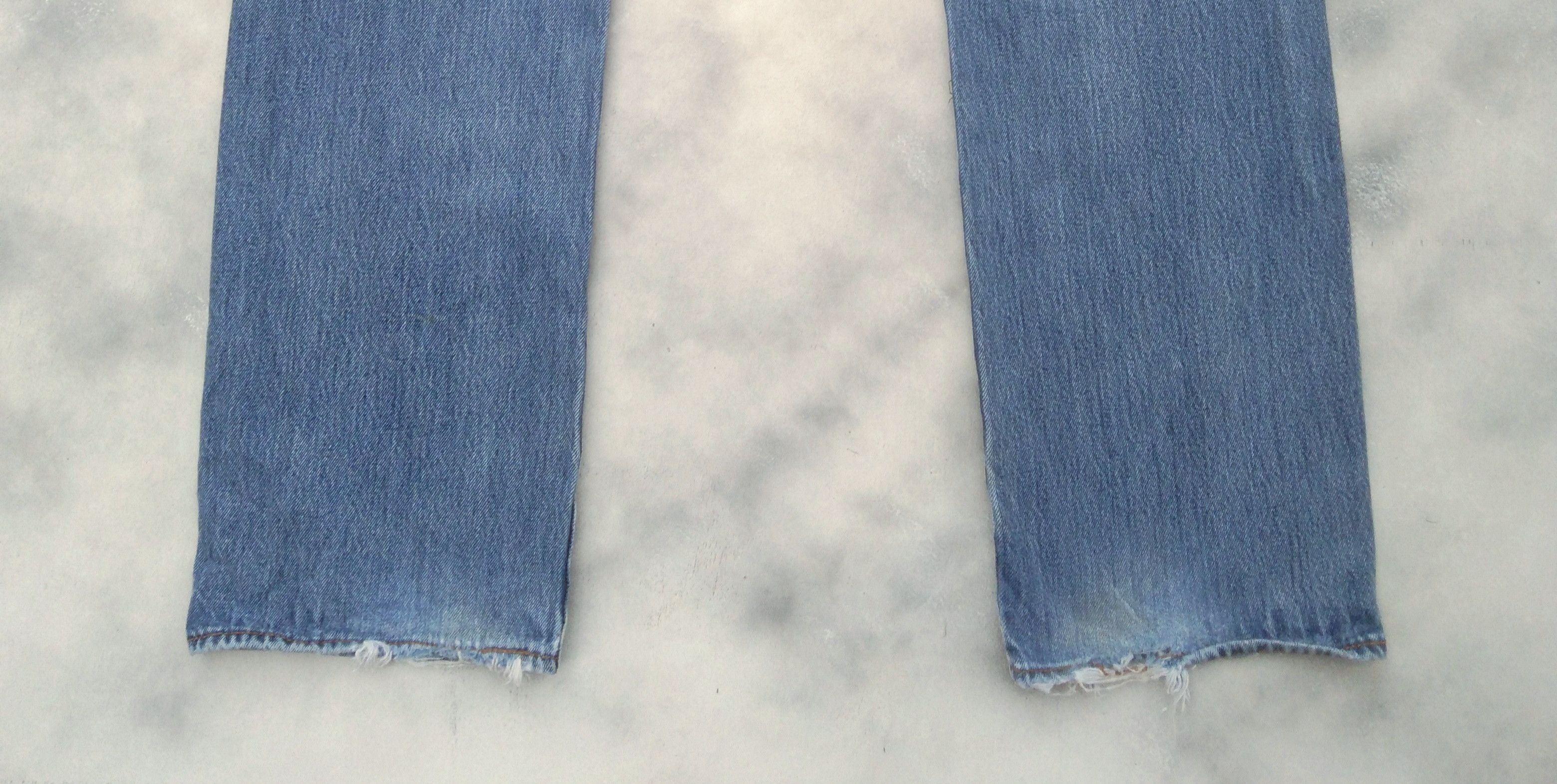 Levi's Vintage Levi's 501 Light Blue Jeans 38x34 Size US 38 / EU 54 - 5 Thumbnail
