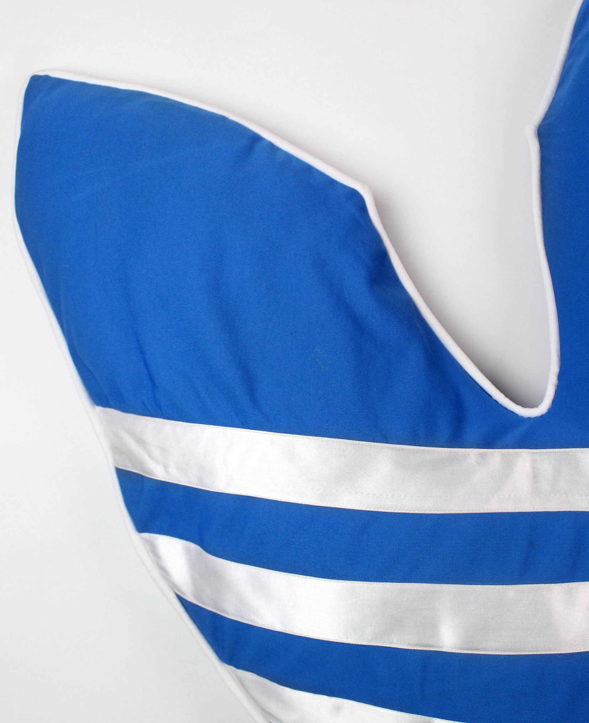 Adidas 90s Y2k 2000s vintage adidas plush cushion pillow decor Size ONE SIZE - 9 Thumbnail