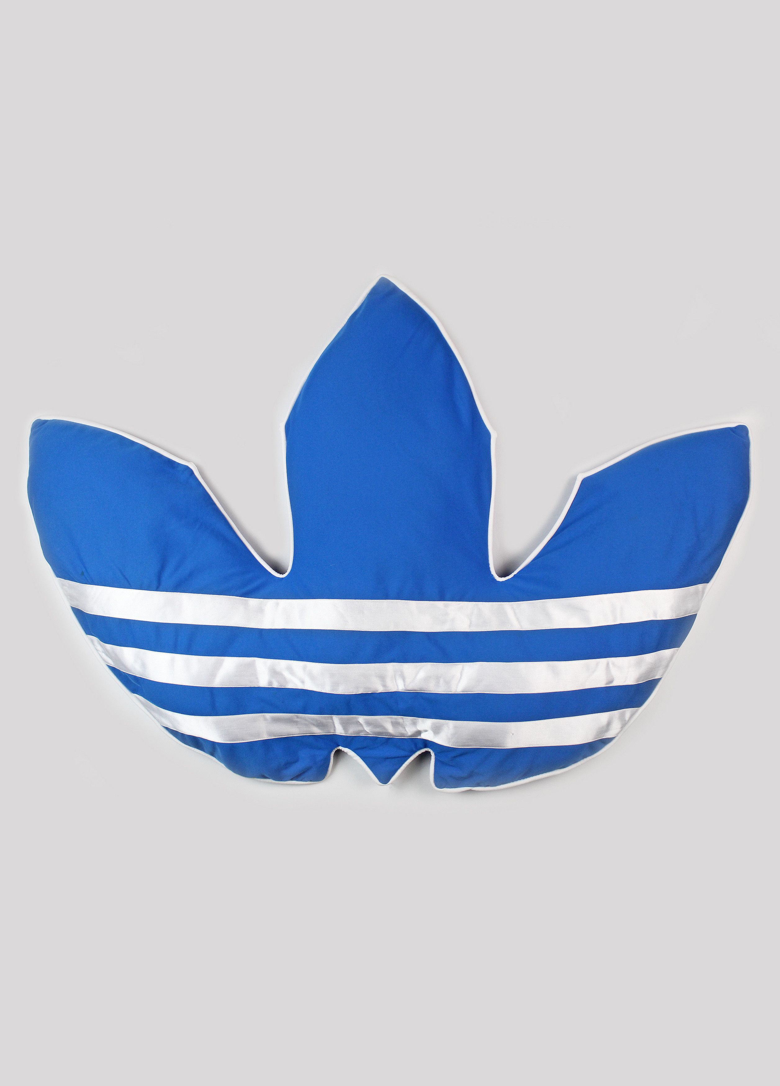 Adidas 90s Y2k 2000s vintage adidas plush cushion pillow decor Size ONE SIZE - 8 Thumbnail