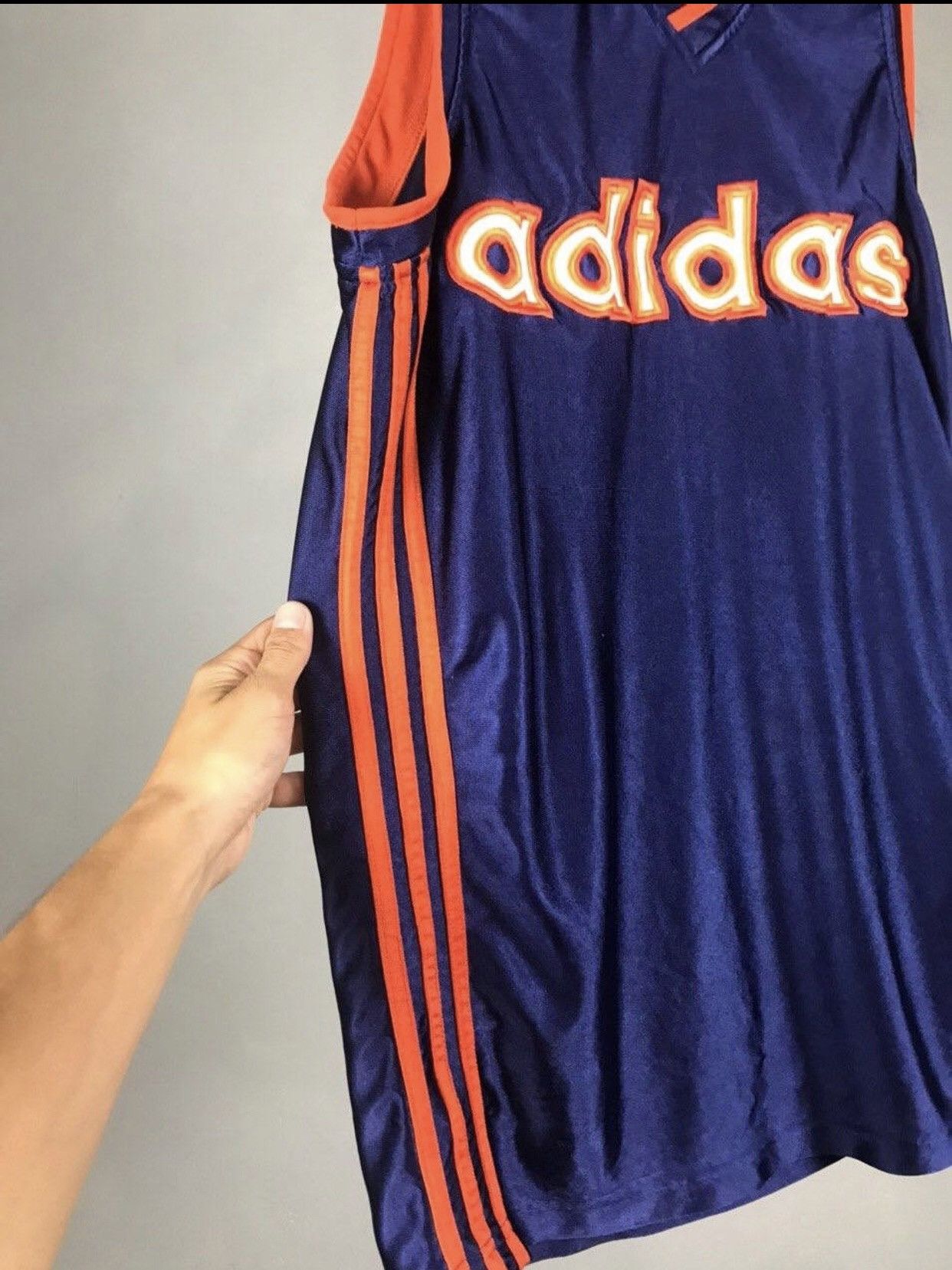 Adidas Adidas vintage big logo Size US M / EU 48-50 / 2 - 6 Thumbnail