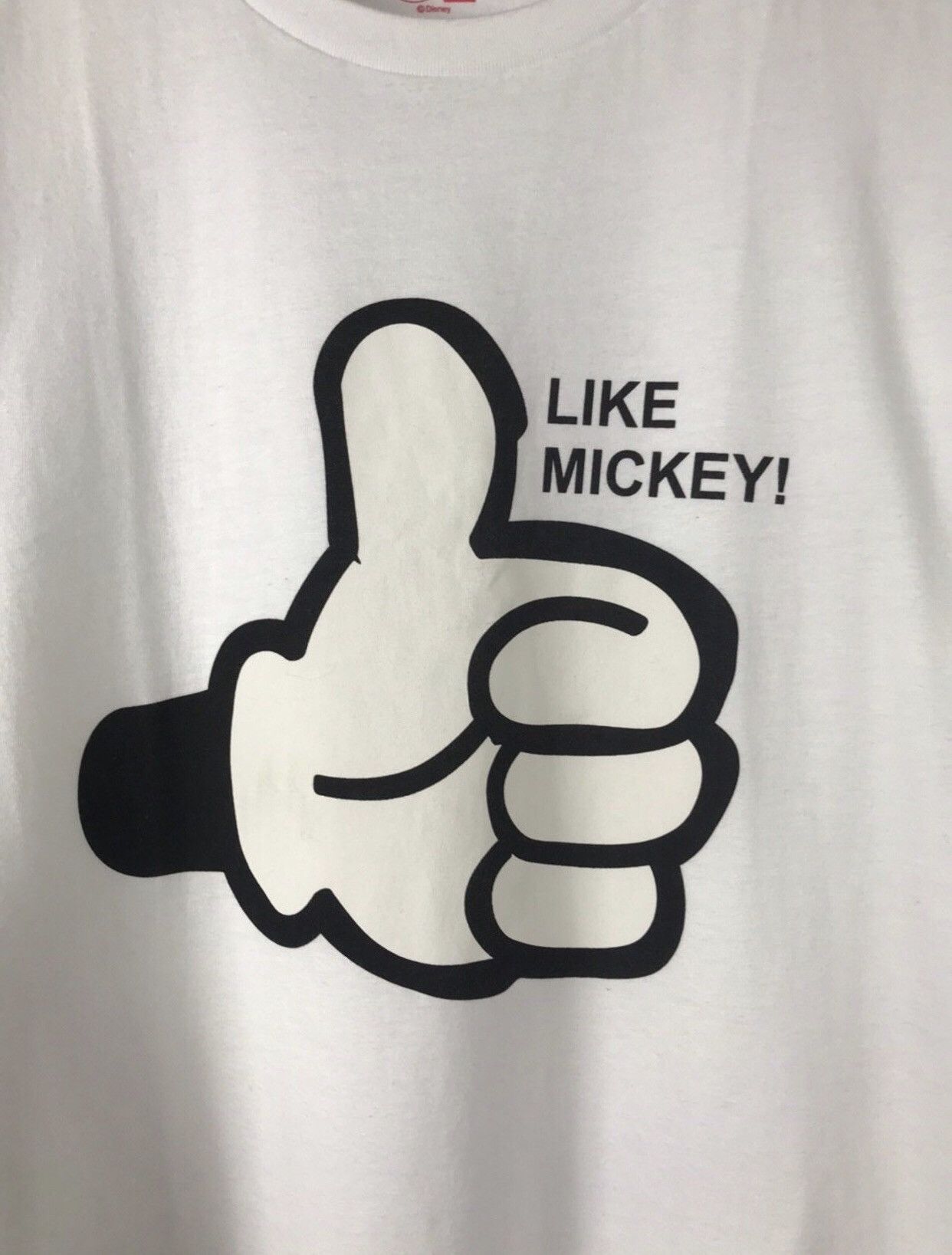 Uniqlo Uniqlo X Disney Like Mickey Streetwear Tee Size US L / EU 52-54 / 3 - 2 Thumbnail