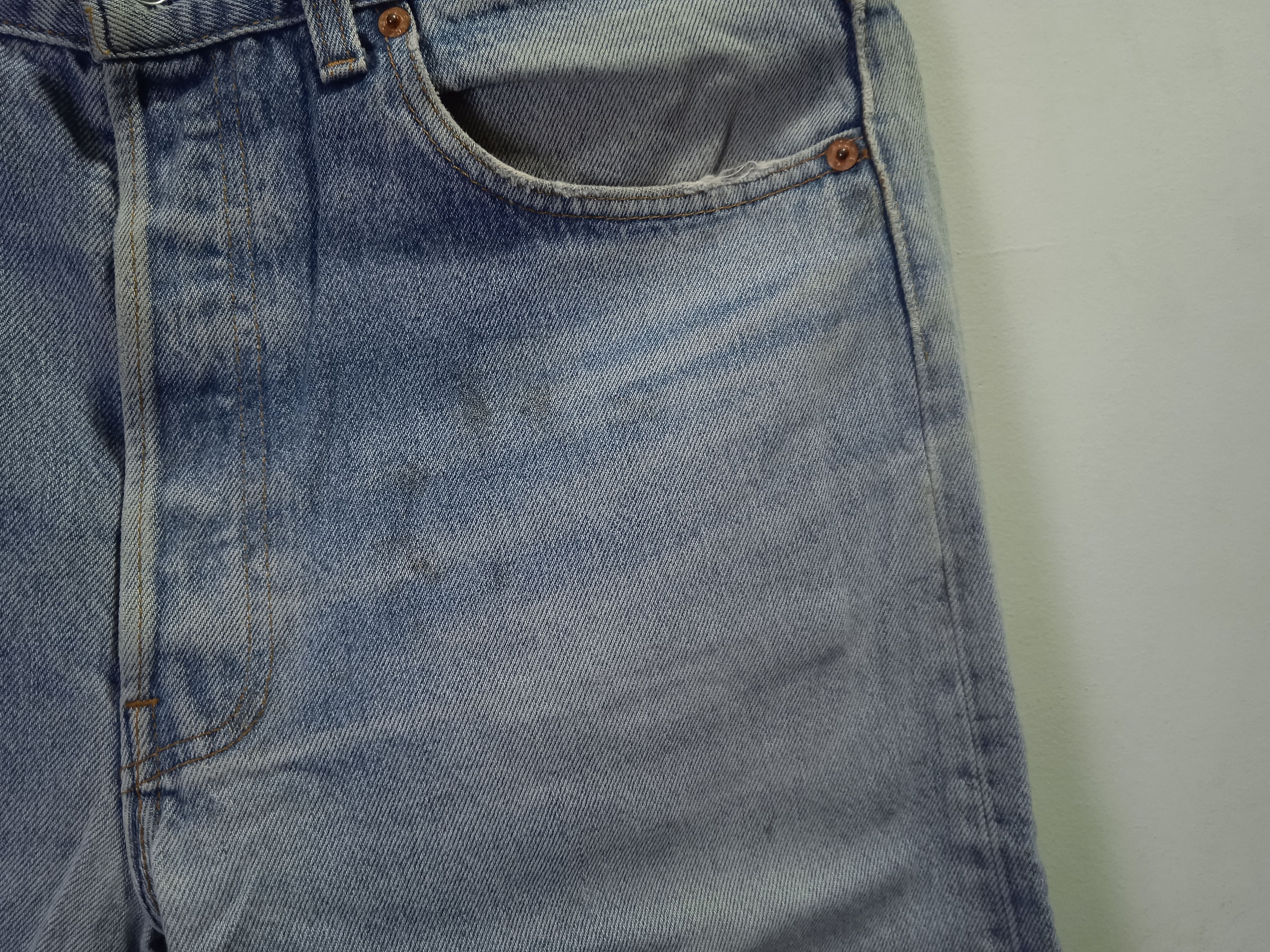 Vintage Vintage 90s Levi's 501 Jeans Size US 32 / EU 48 - 7 Thumbnail