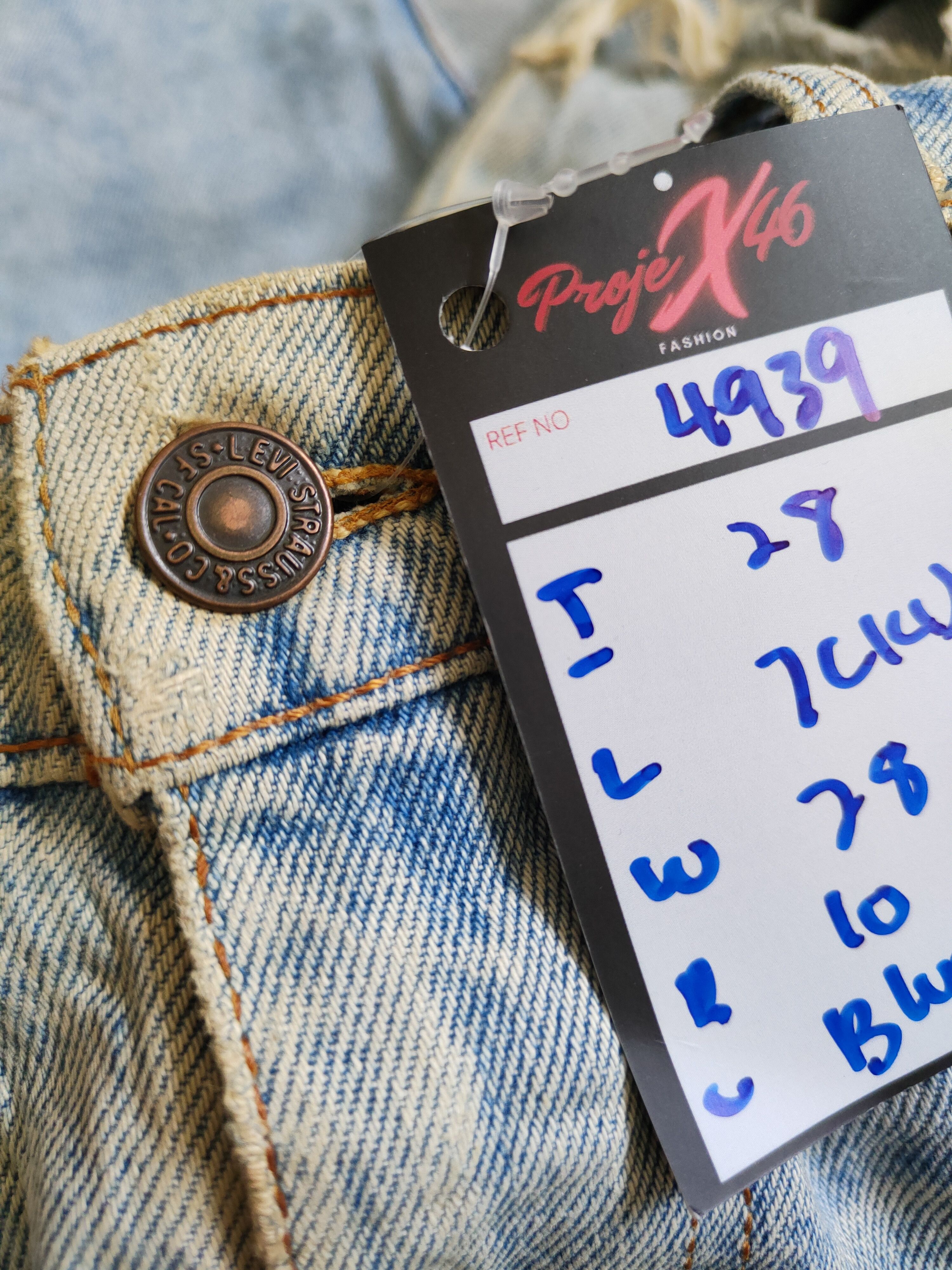 Levi's Vintage Levis distressed denim Jeans #4939 Size US 28 / EU 44 - 14 Thumbnail