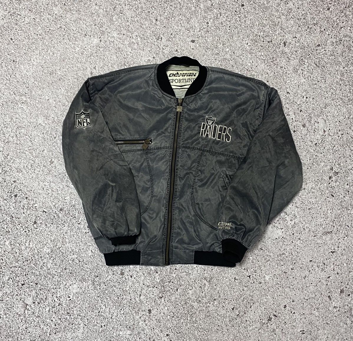 NFL × Vintage 1991 Faded RAIDERS NFL Los Angeles Embroidered Logo Bomber Size US XL / EU 56 / 4 - 2 Thumbnail