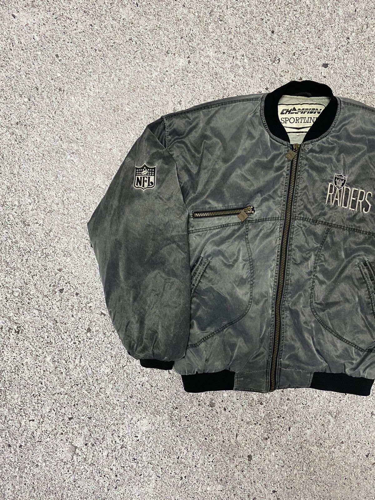 NFL × Vintage 1991 Faded RAIDERS NFL Los Angeles Embroidered Logo Bomber Size US XL / EU 56 / 4 - 3 Thumbnail