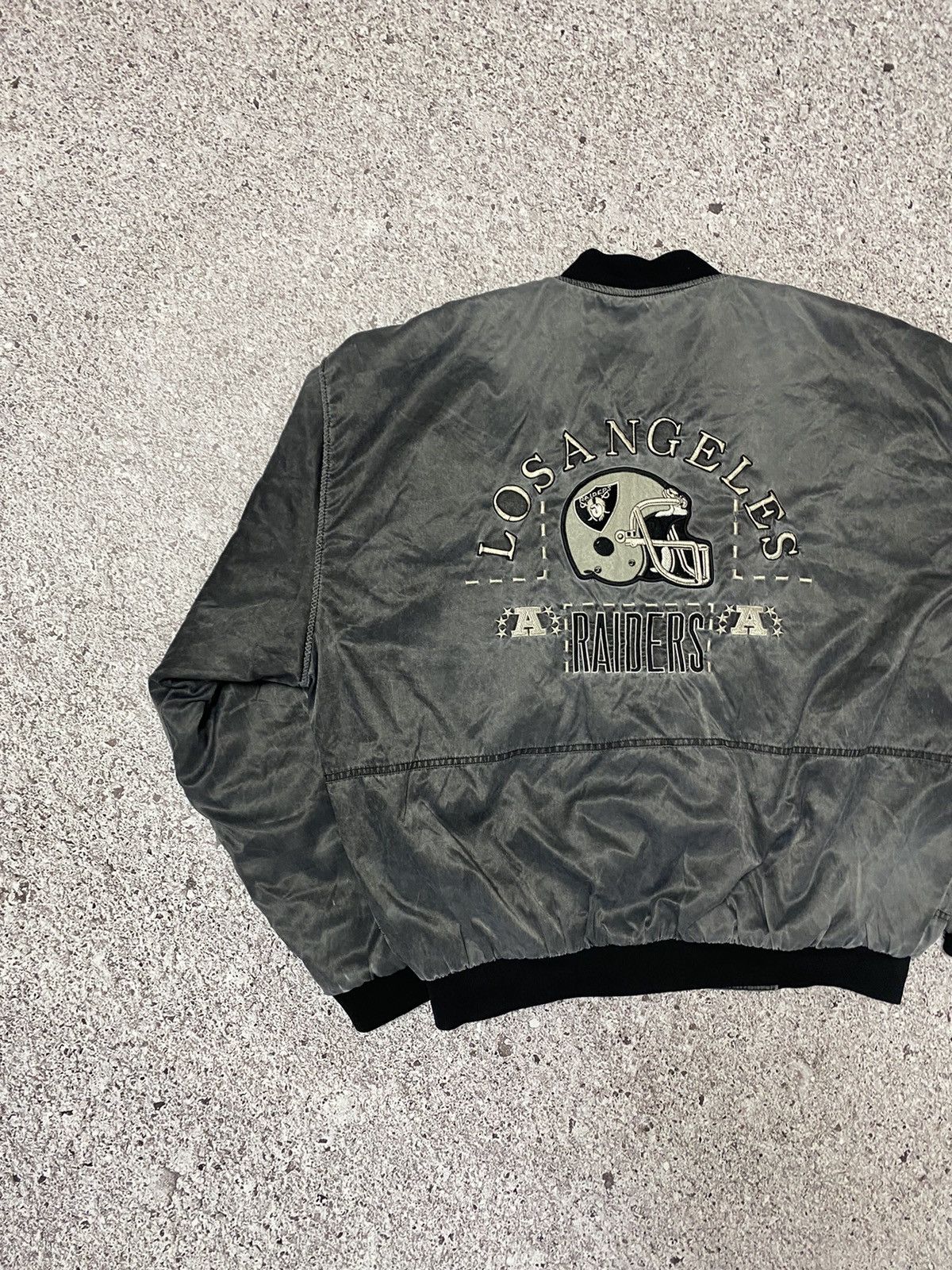 NFL × Vintage 1991 Faded RAIDERS NFL Los Angeles Embroidered Logo Bomber Size US XL / EU 56 / 4 - 5 Thumbnail
