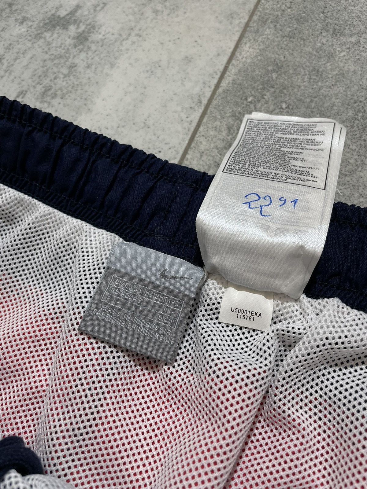 Nike × Vintage Nike vintage shorts Size US 38 / EU 54 - 7 Thumbnail