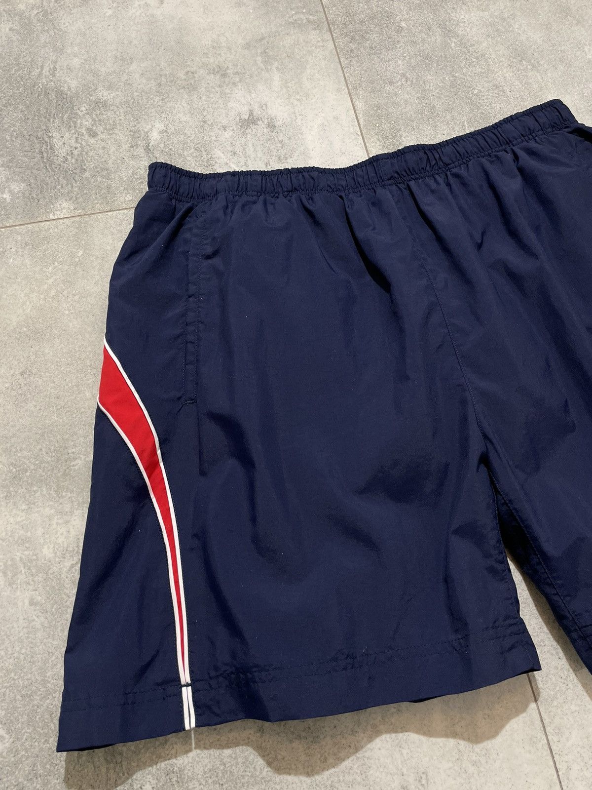 Nike × Vintage Nike vintage shorts Size US 38 / EU 54 - 2 Thumbnail