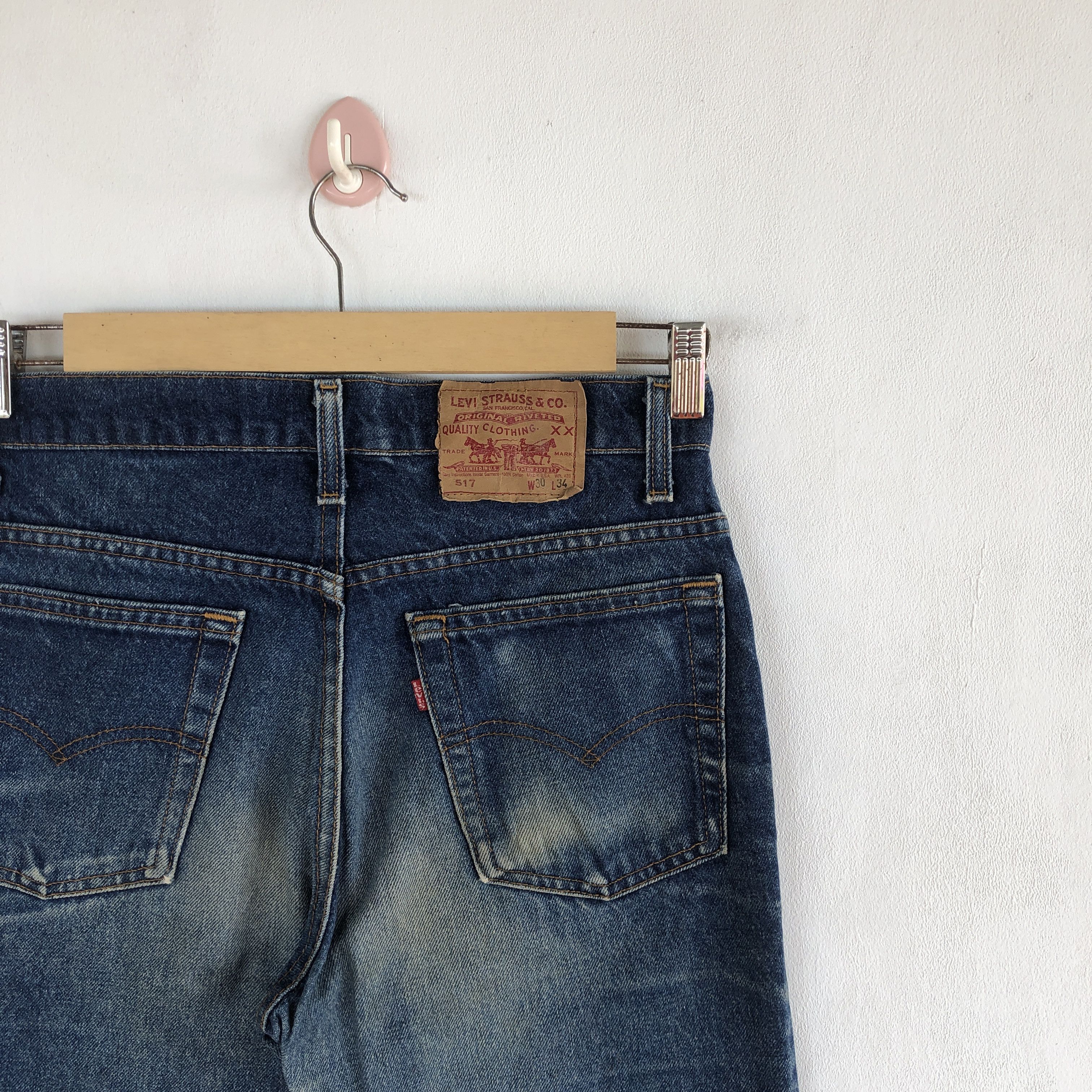 Levi's × Vintage Vintage Levis Bell Bottom Jeans Levi's 517 Boot Cut Denim Size 26" / US 2 / IT 38 - 7 Thumbnail