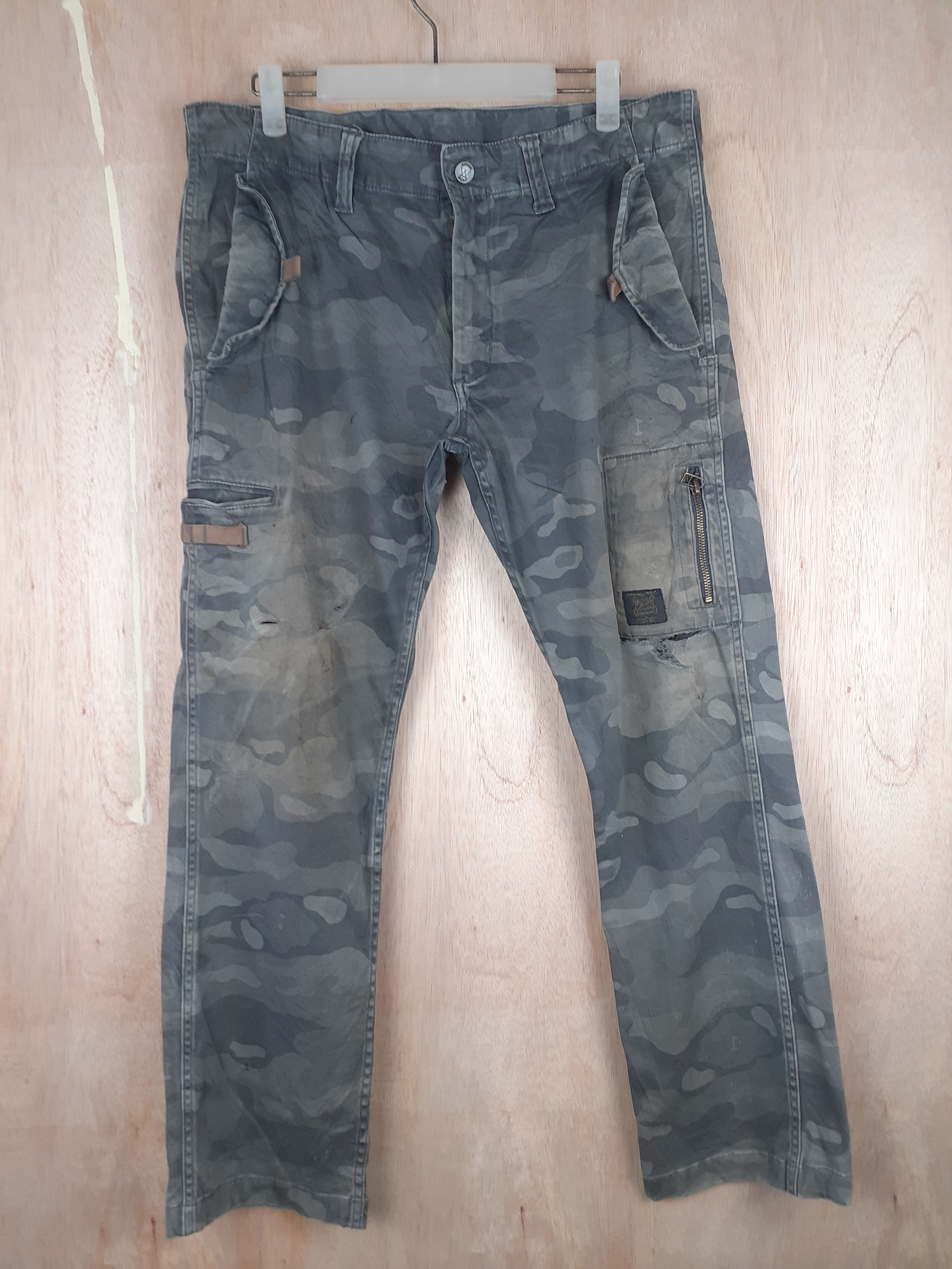 Edwin Edwin Golf distressed multipocket camo cargo pant #S241 Size US 36 / EU 52 - 1 Thumbnail