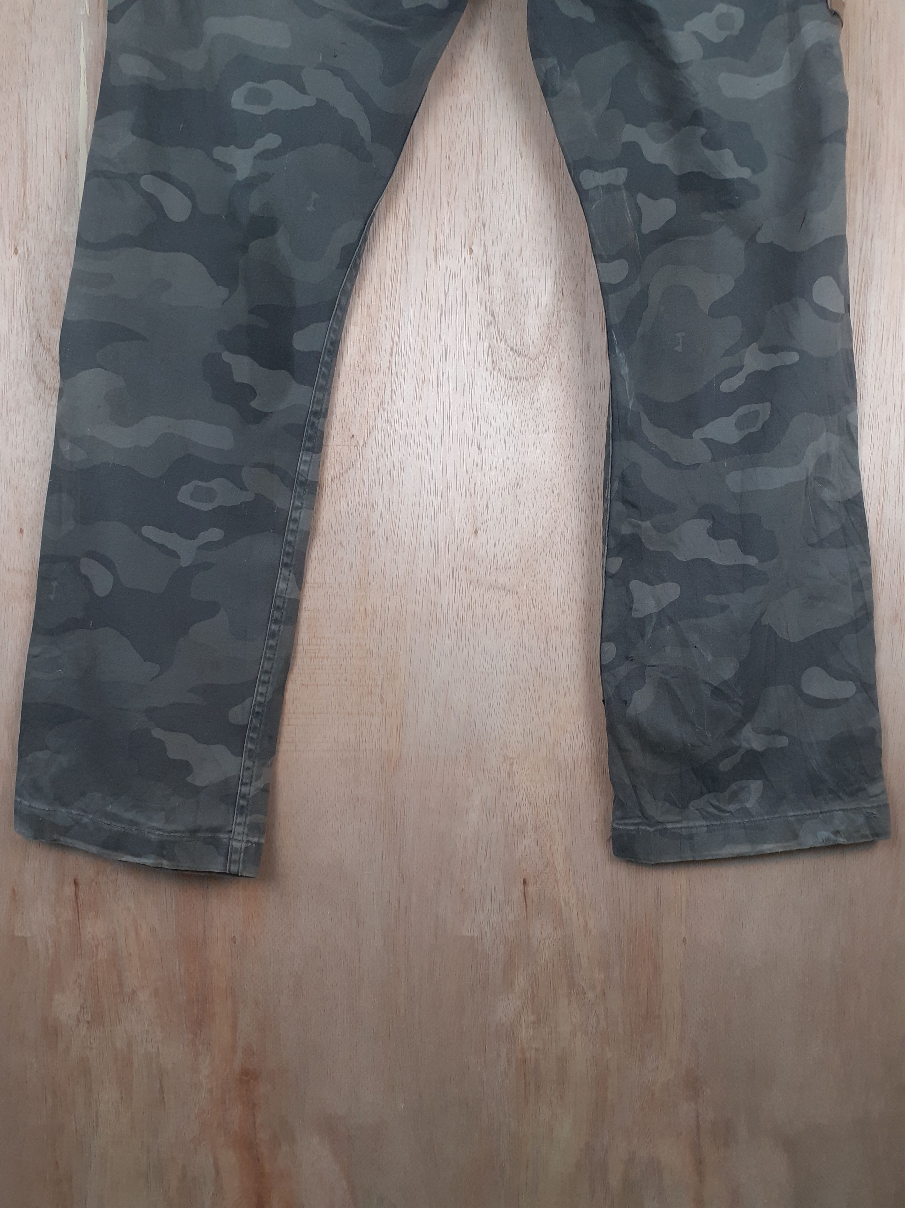 Edwin Edwin Golf distressed multipocket camo cargo pant #S241 Size US 36 / EU 52 - 12 Thumbnail